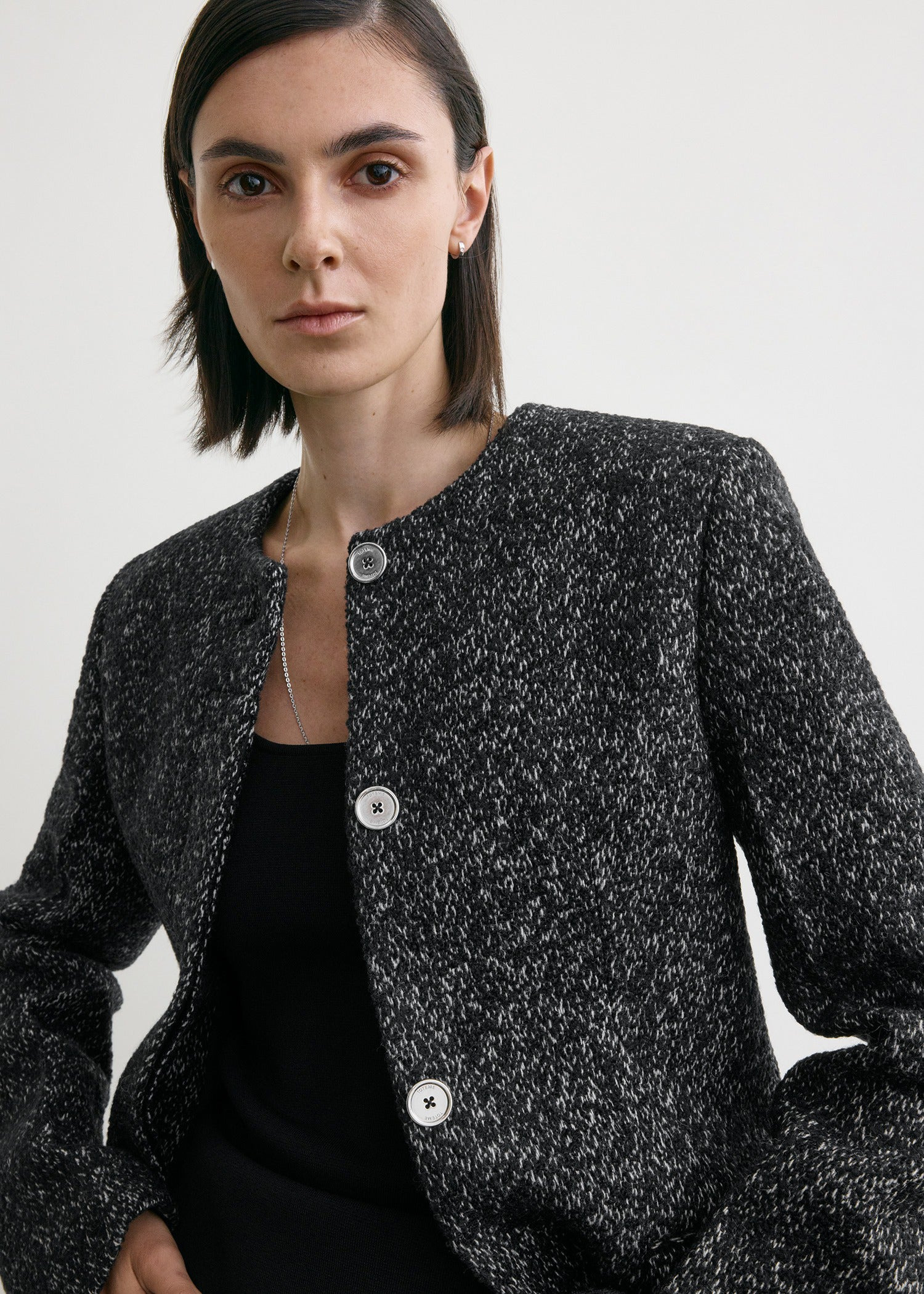 Collarless cinched jacket black/white - 6