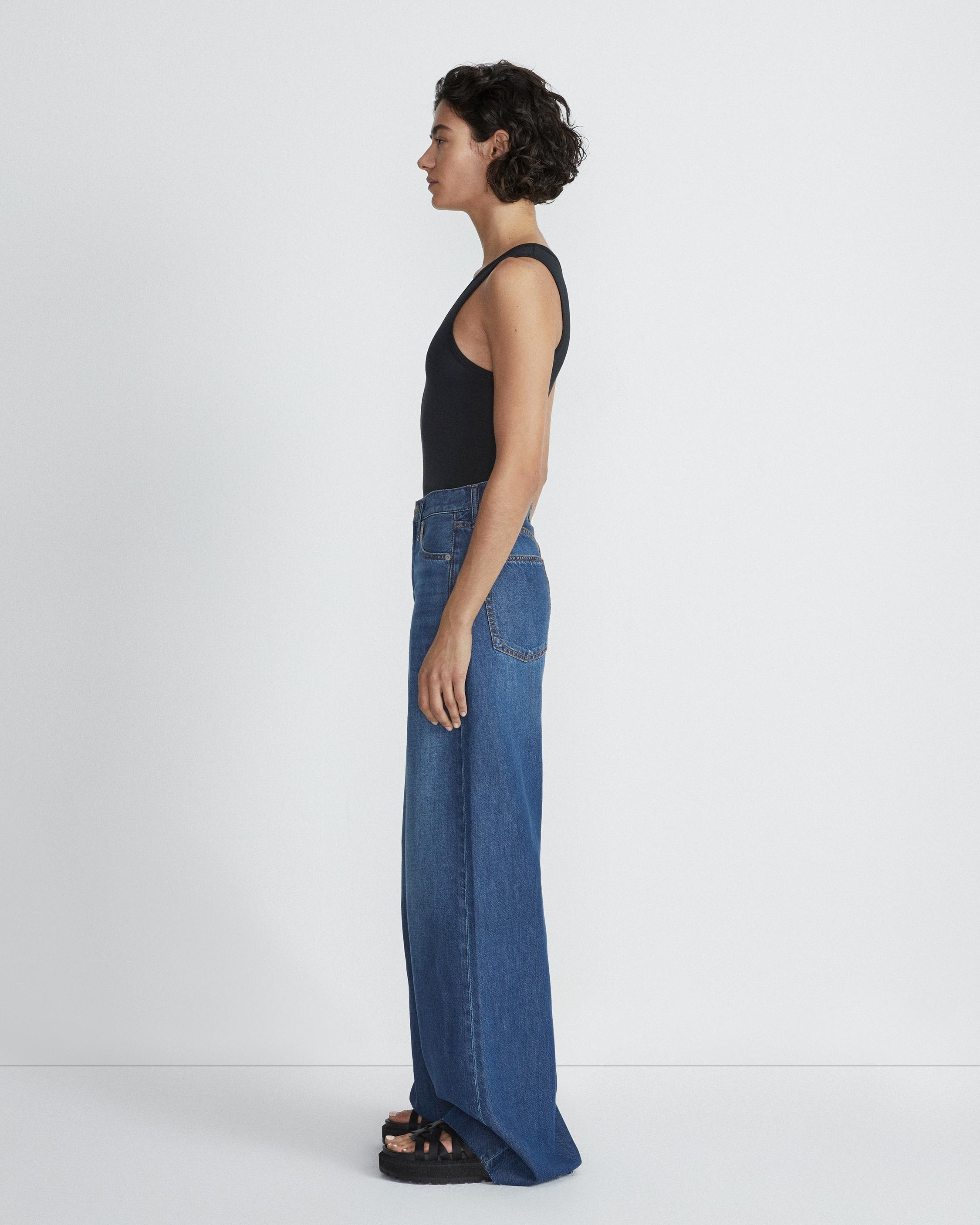 Luca Tank
Modal T-Shirt - 3