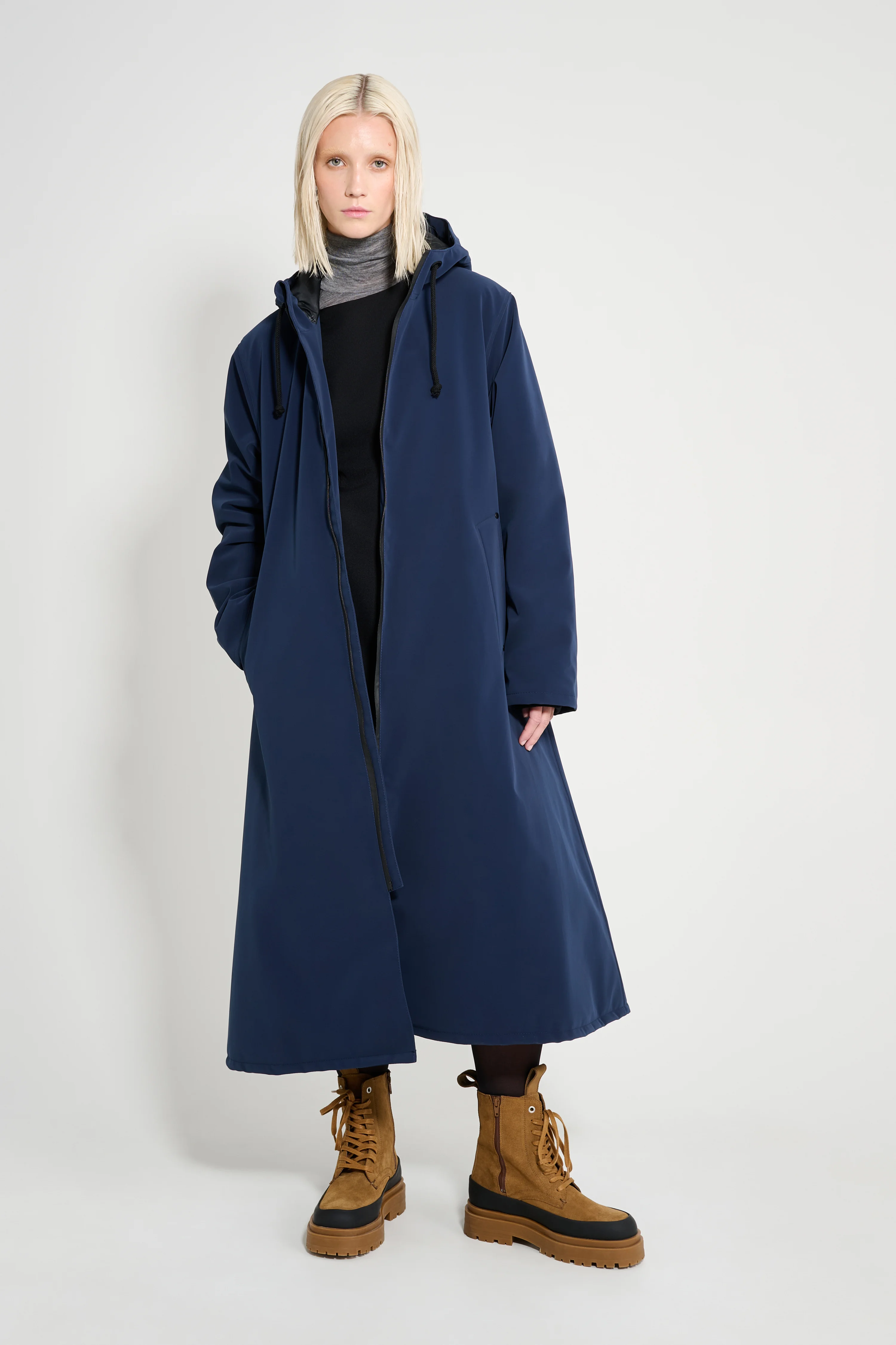 Mosebacke Long Matte Winter Coat Navy - 1