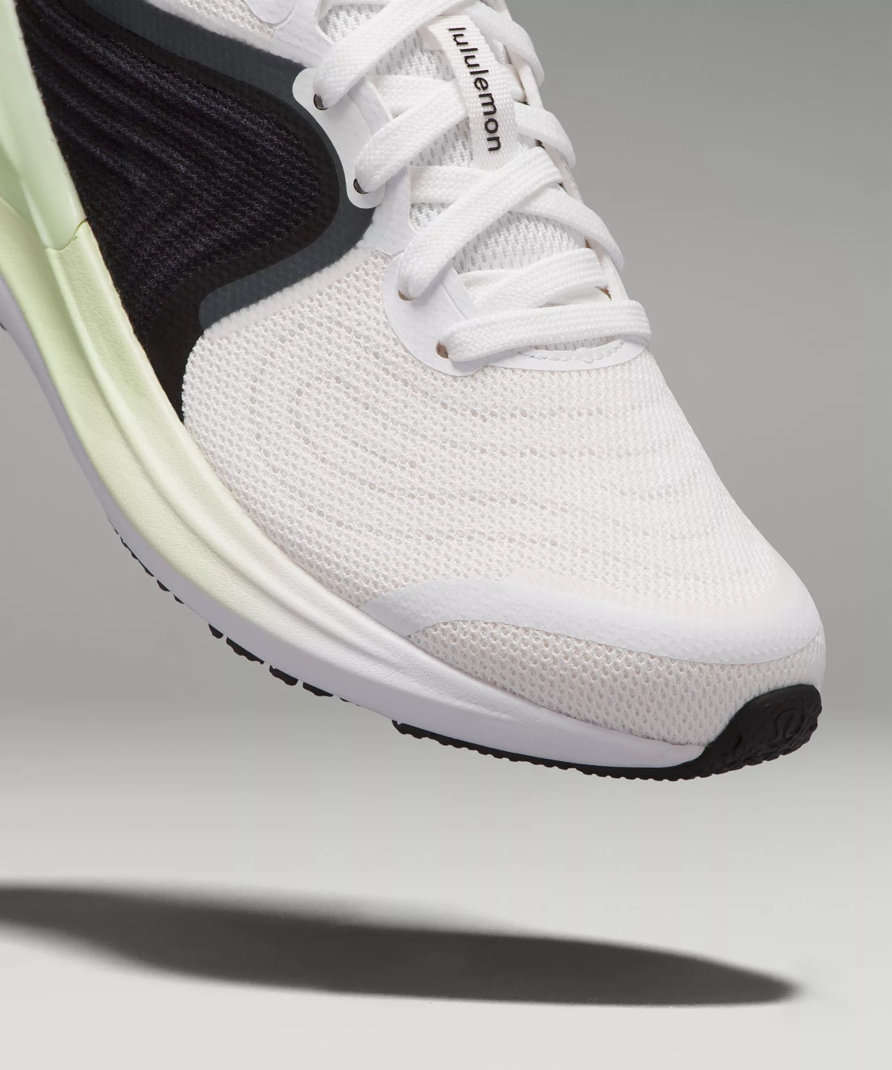 blissfeel 2 Women's Running Shoe - 8