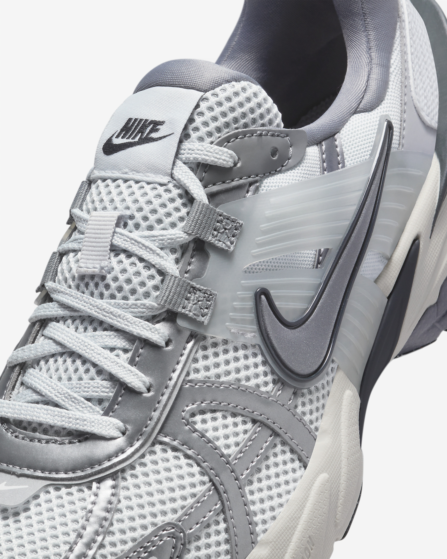 Nike V2K Run Women's Shoes - 8