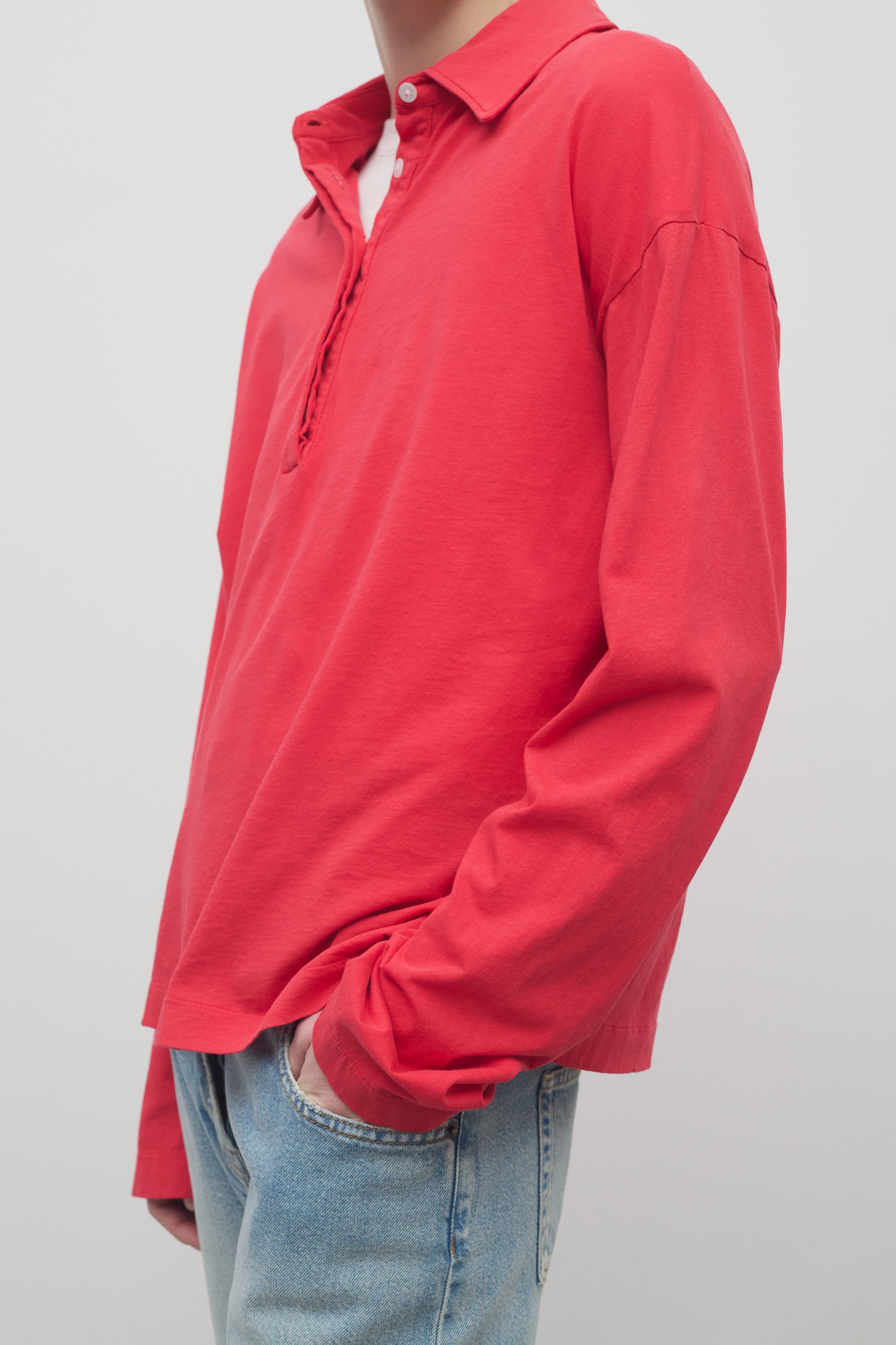 Tシャツ・カットソー [The Row] Roddie Top in Cotton Roddie Top Red in Cotton – The Row