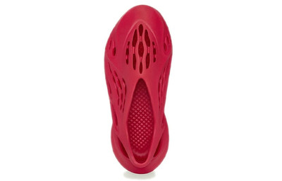 YEEZY adidas Yeezy Foam Runner 'Vermilion' GW3355 outlook