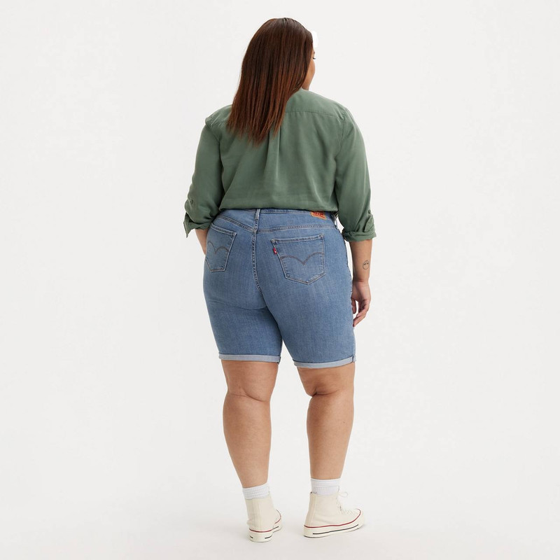 Levi's CLASSIC BERMUDA WOMEN'S SHORTS (PLUS SIZE) outlook