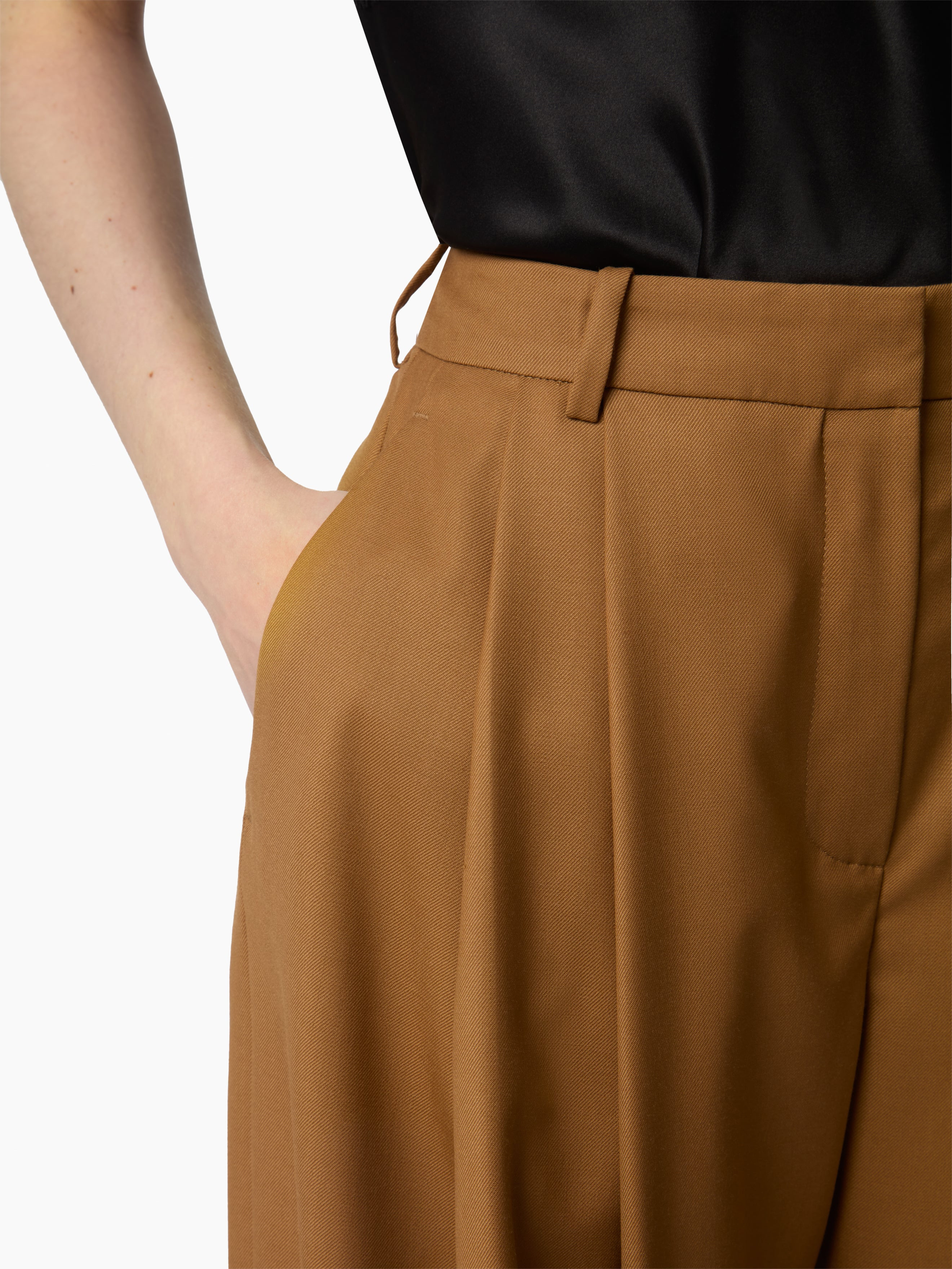 Large Brown Pants - 3