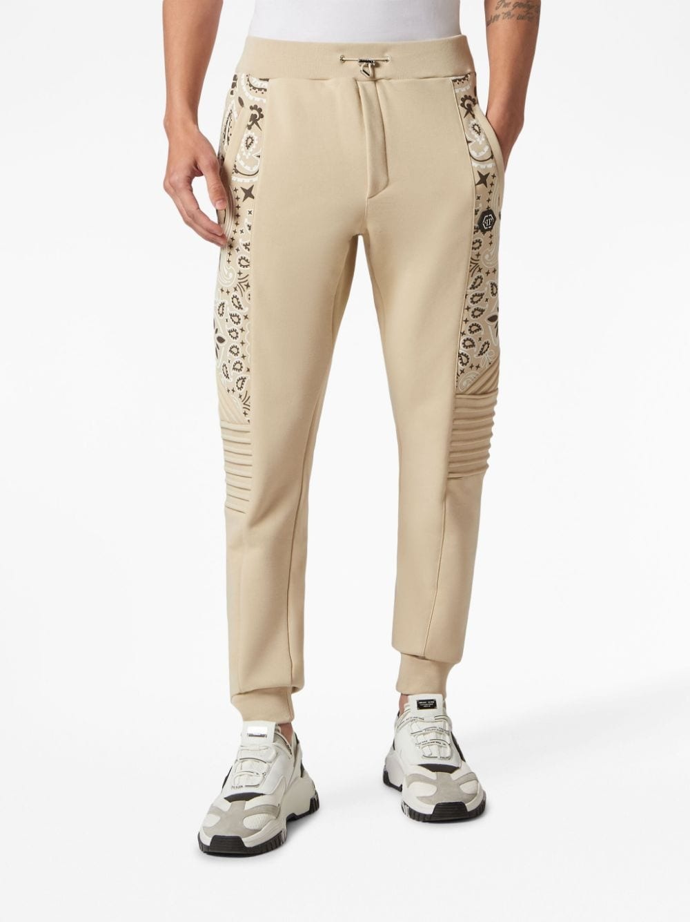 bandana-print tapered track pants - 3