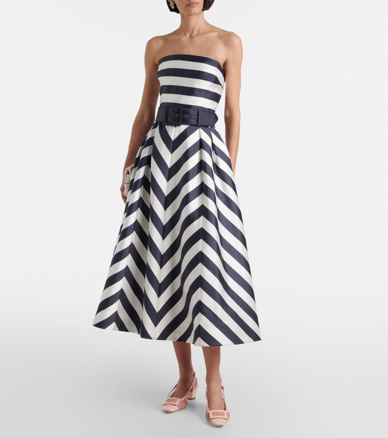 Roger Vivier Belle Vivier 45 crochet slingback pumps outlook