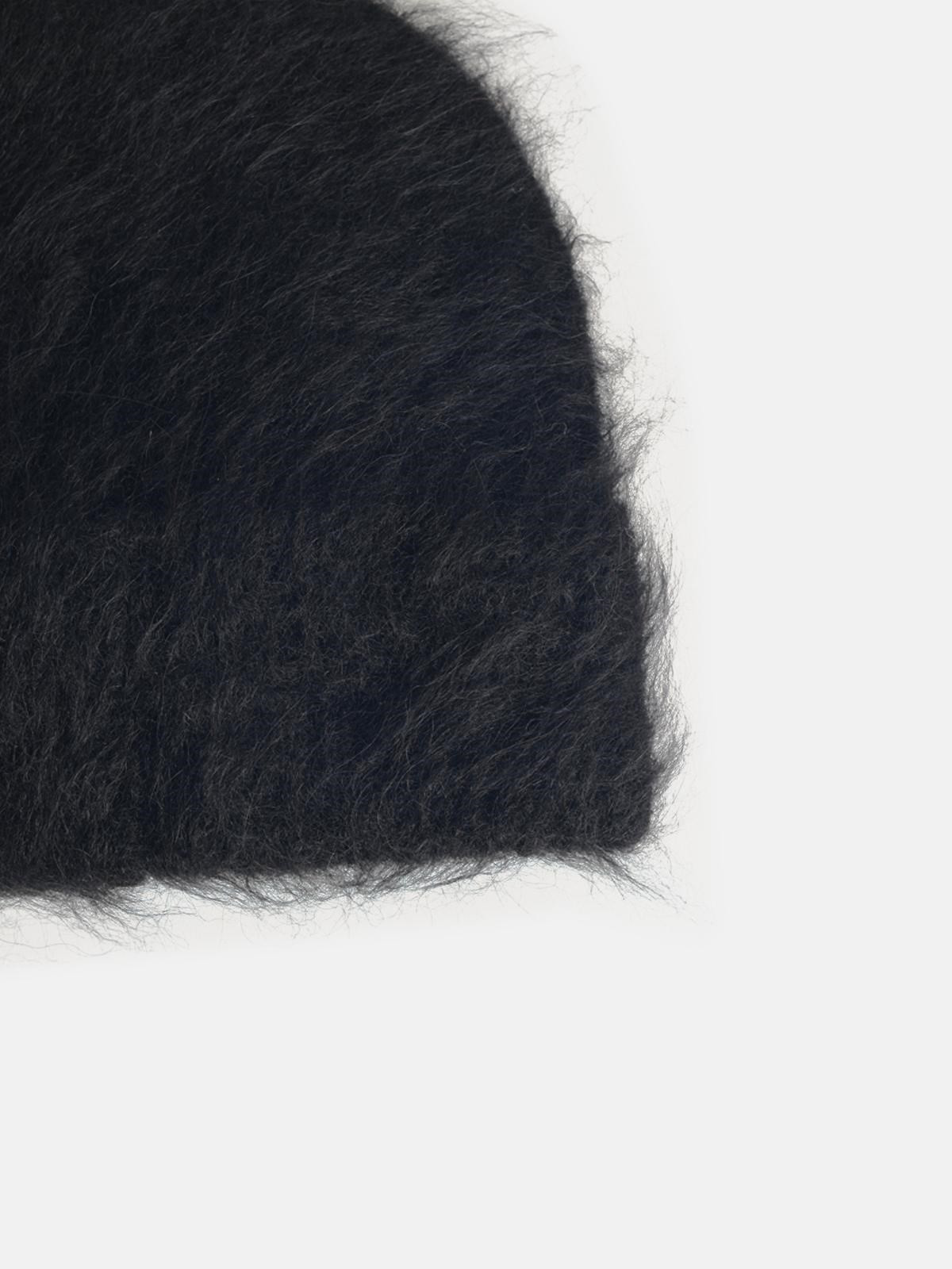 'FUZZY' BLACK ALPACA BLEND BEANIE - 3