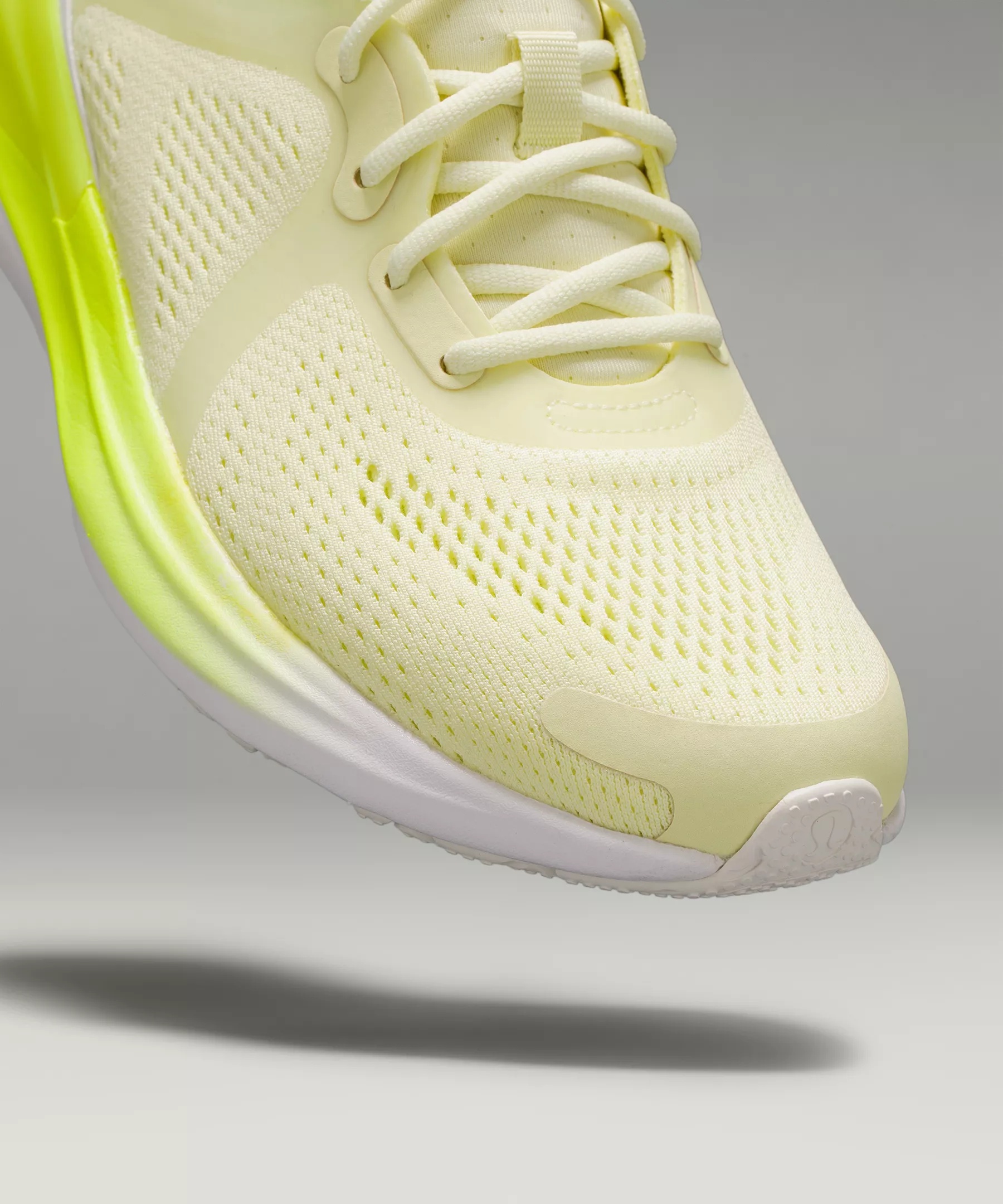 Women's Blissfeel Running Shoe - 8