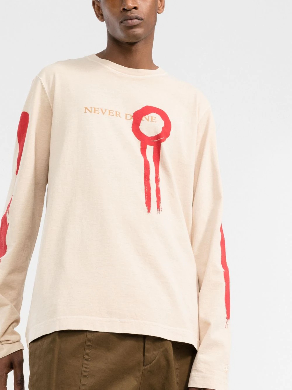 Never Done graphic-print T-shirt - 3