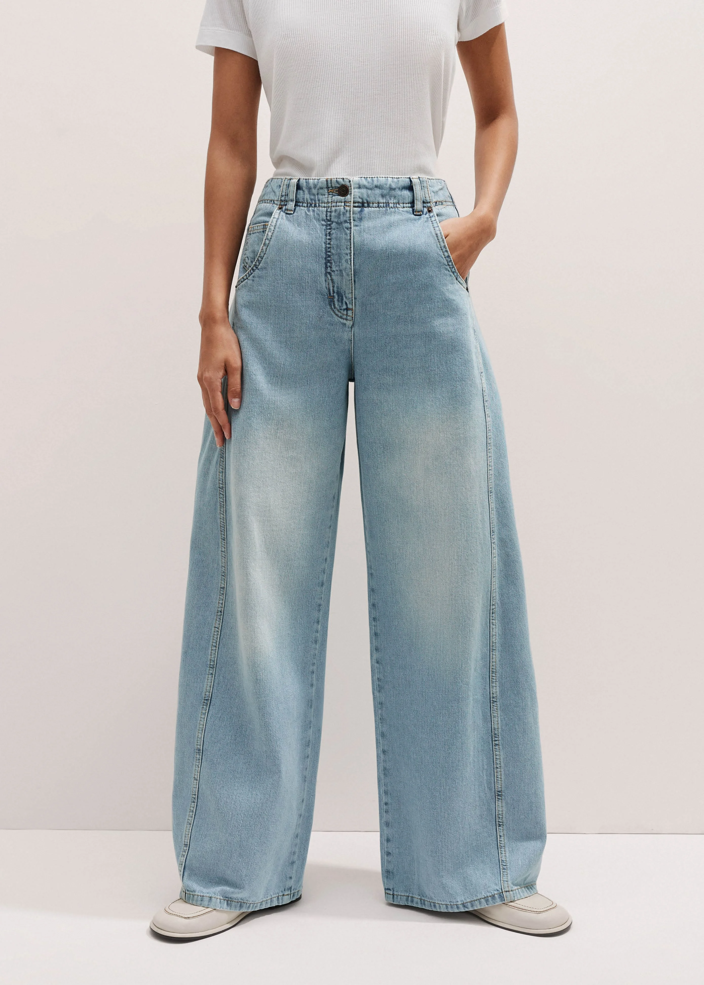 Relaxed Engineered-Leg Jean - 1