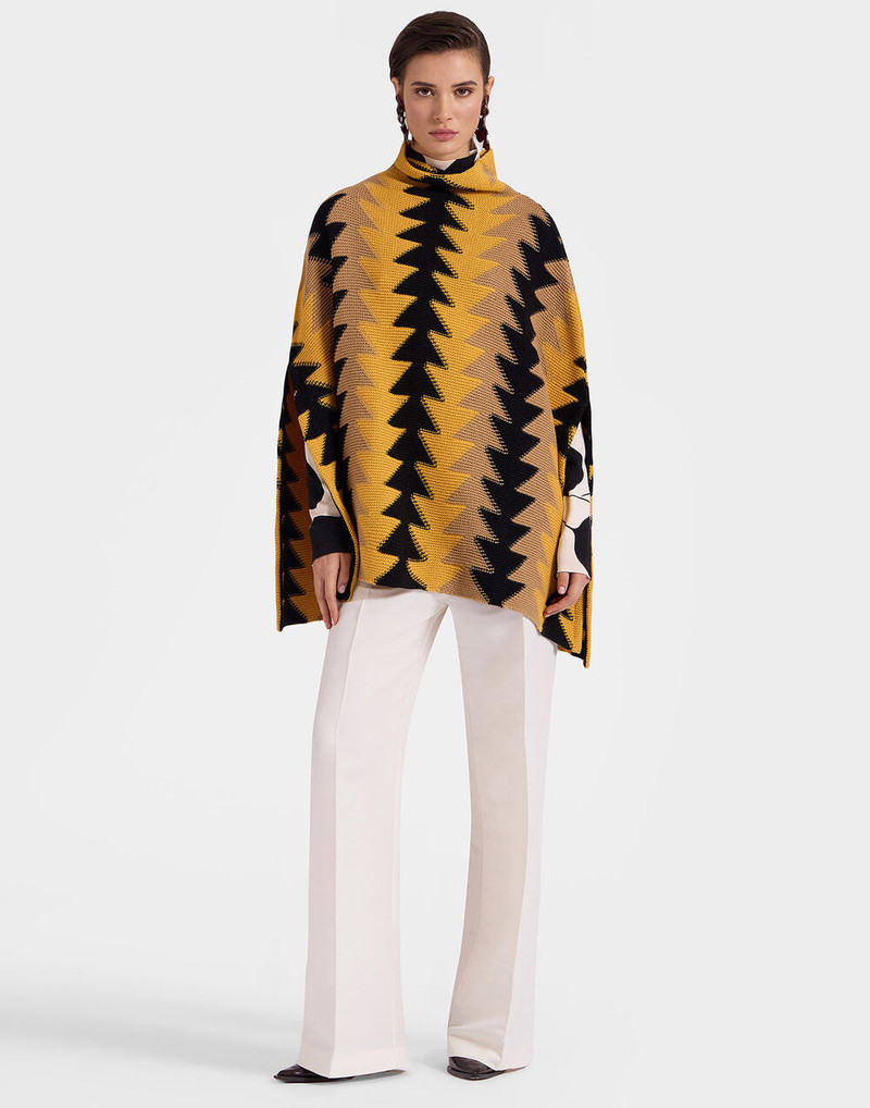 Trine Cape 6