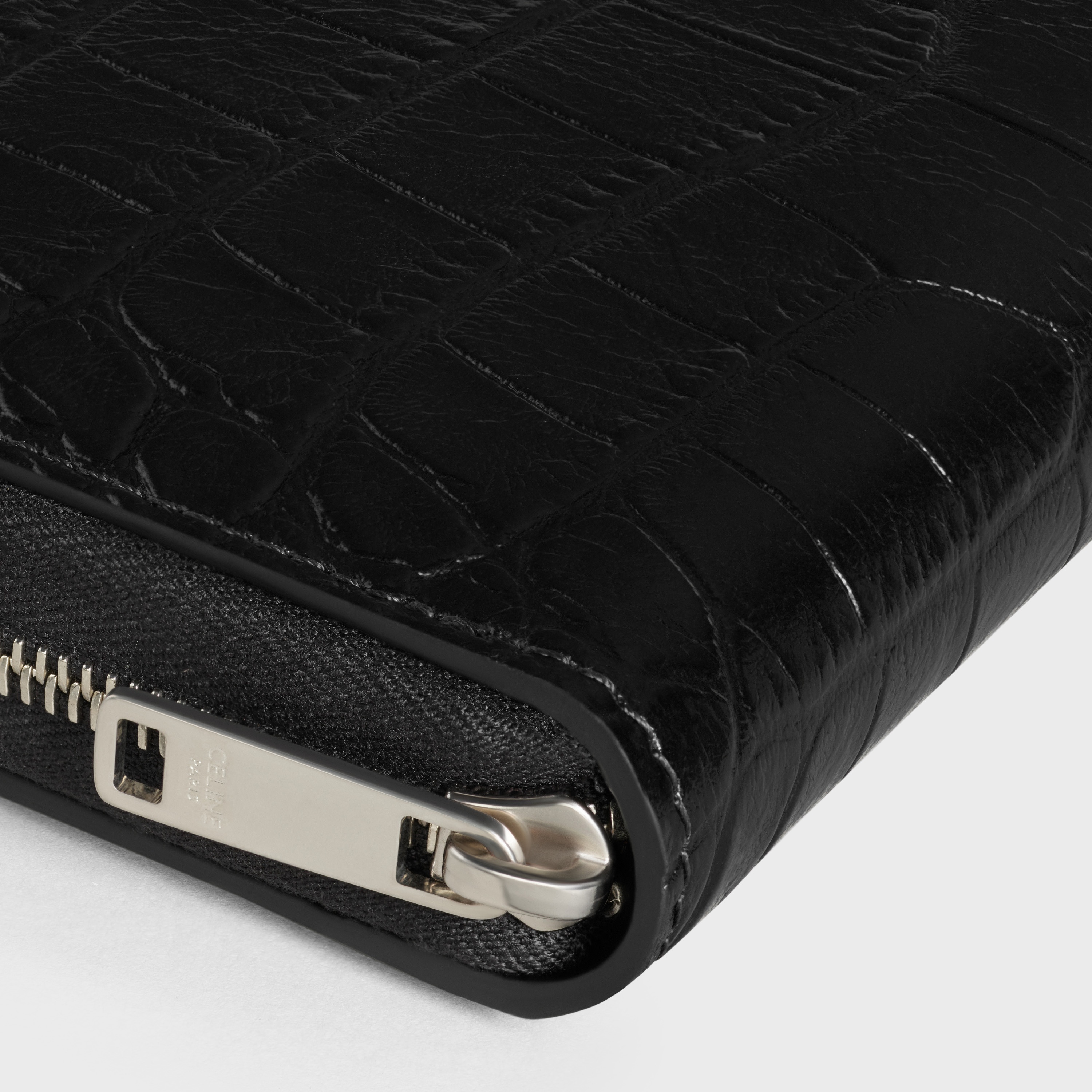 Large zipped wallet in Crocodile Embossed Calfskin - 5