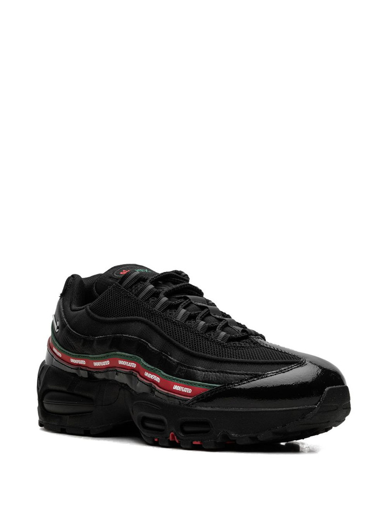 Nike Air Max 95 sneakers outlook