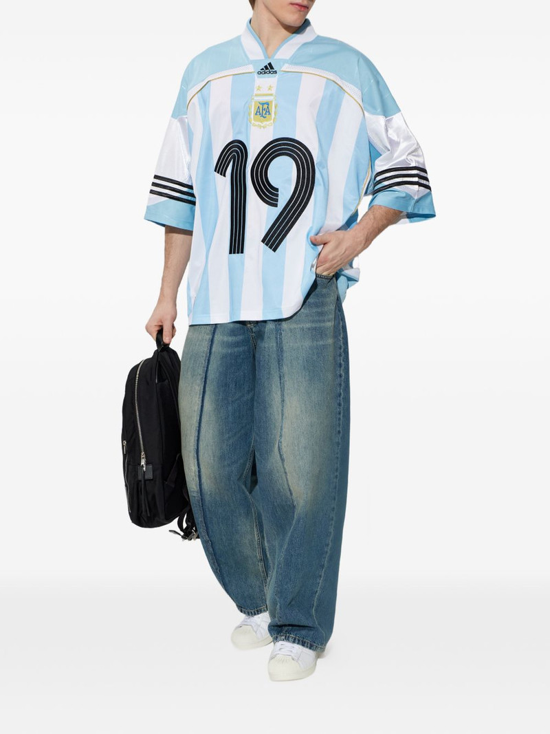 adidas striped v-neck T-shirt outlook