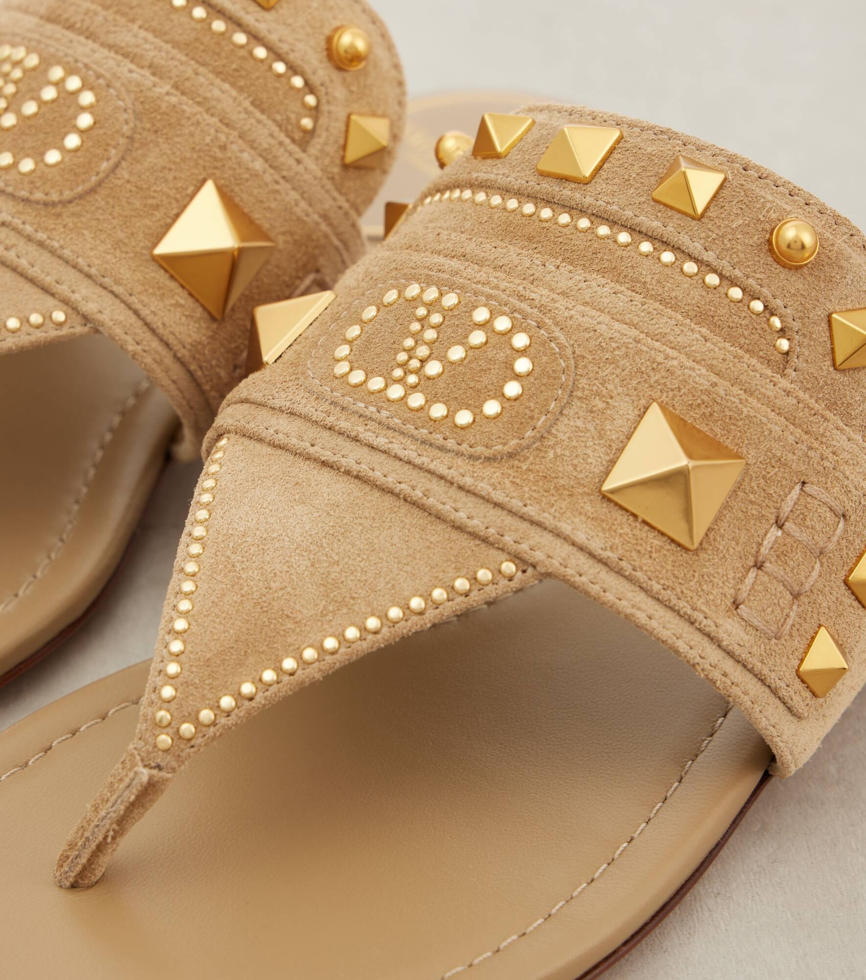 Plaster Caster suede thong sandals - 5
