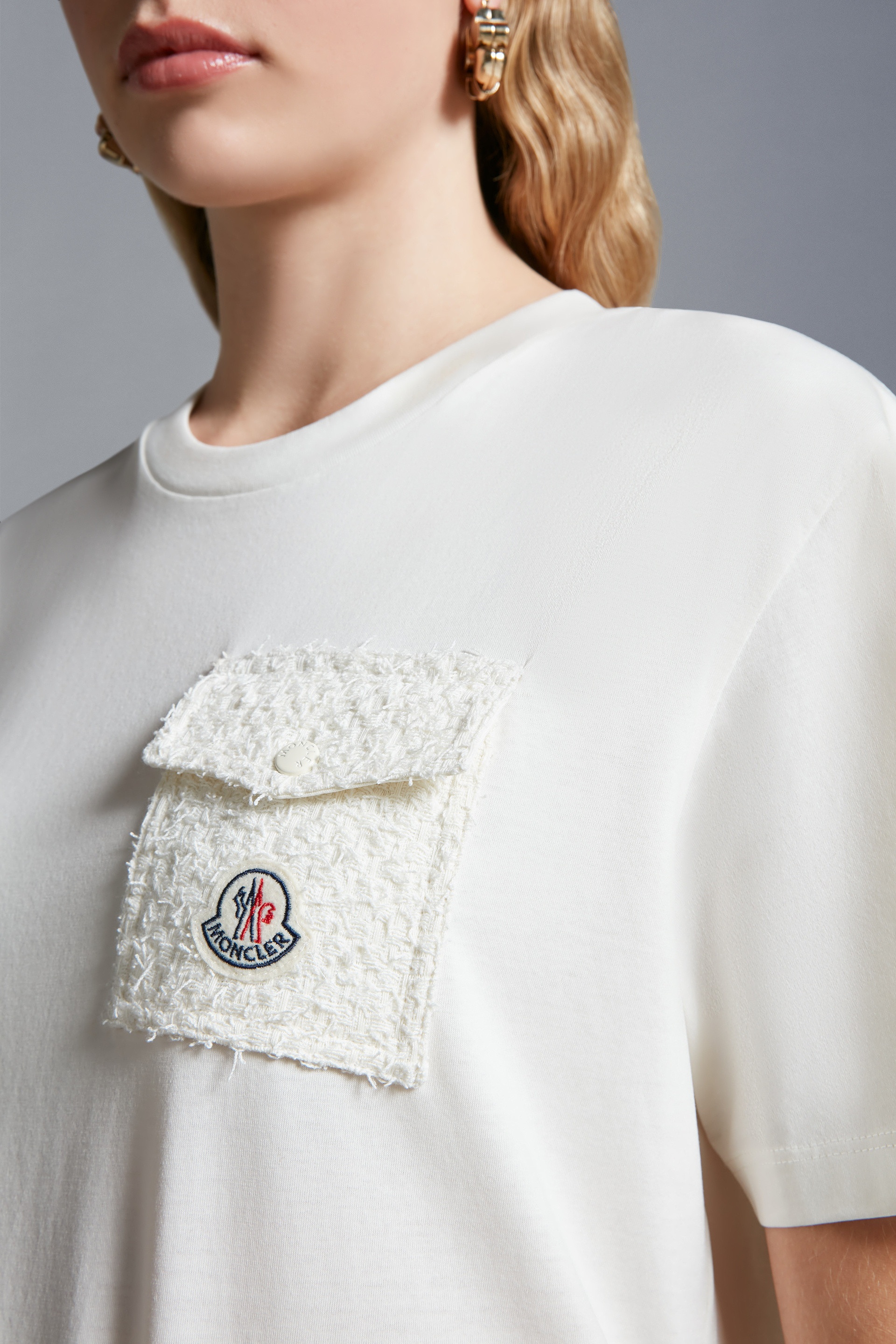 T-Shirt with Pocket - 6