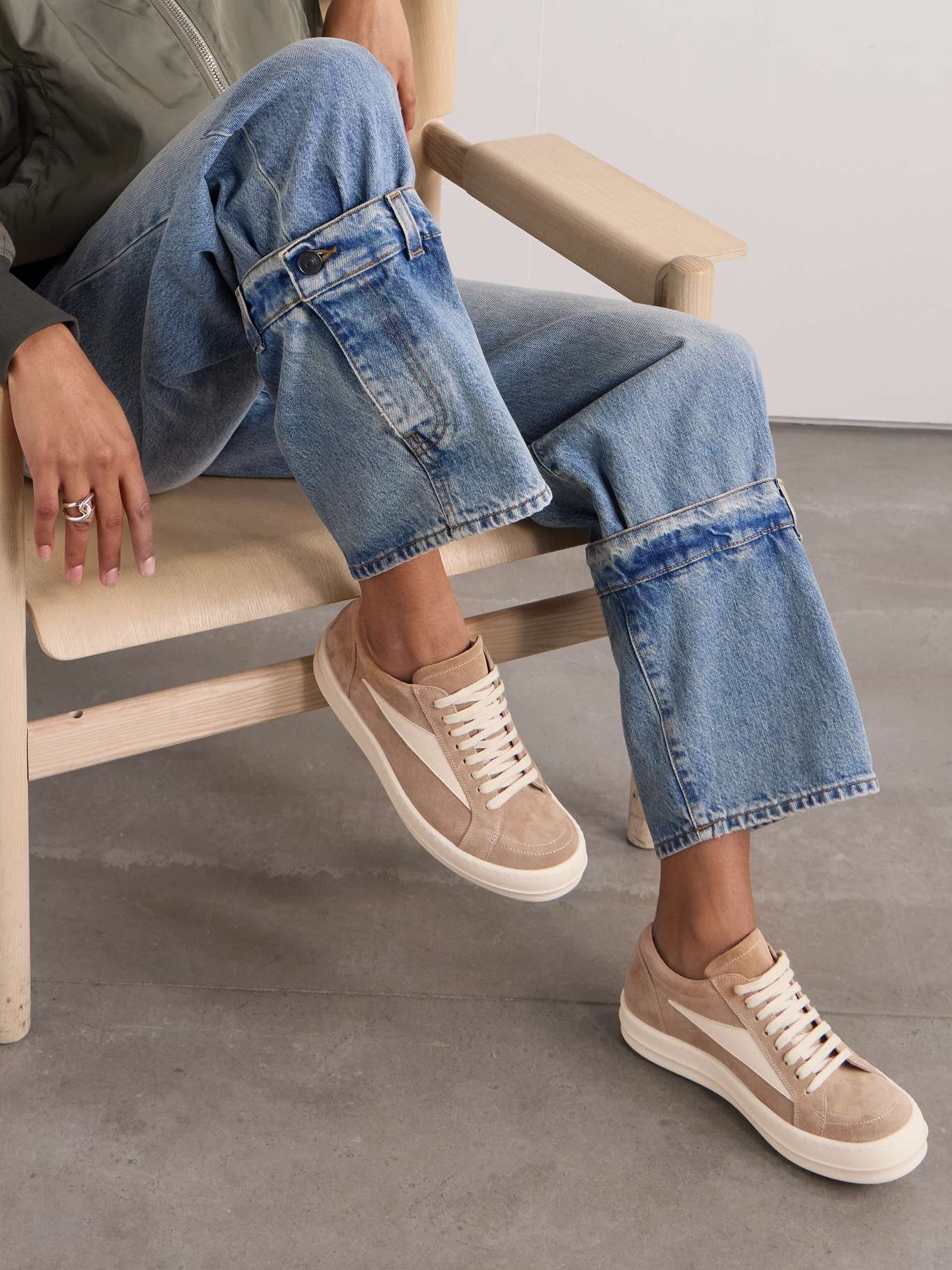 Vintage leather-trimmed suede sneakers Beige - 2