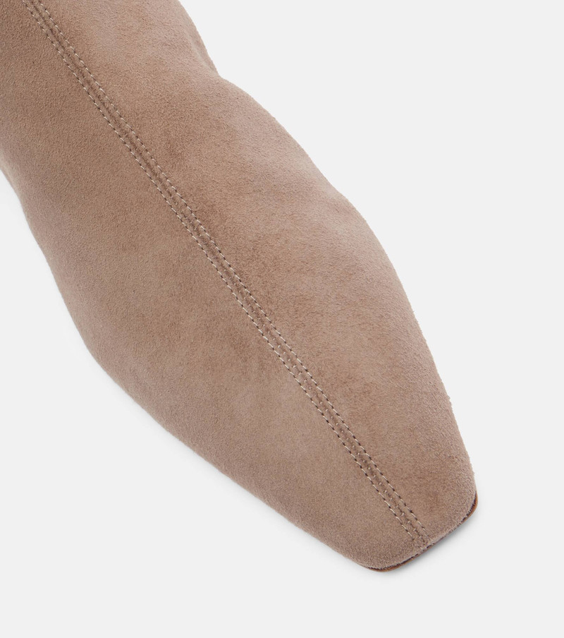 Saint Honoré 35 suede ankle boots 6