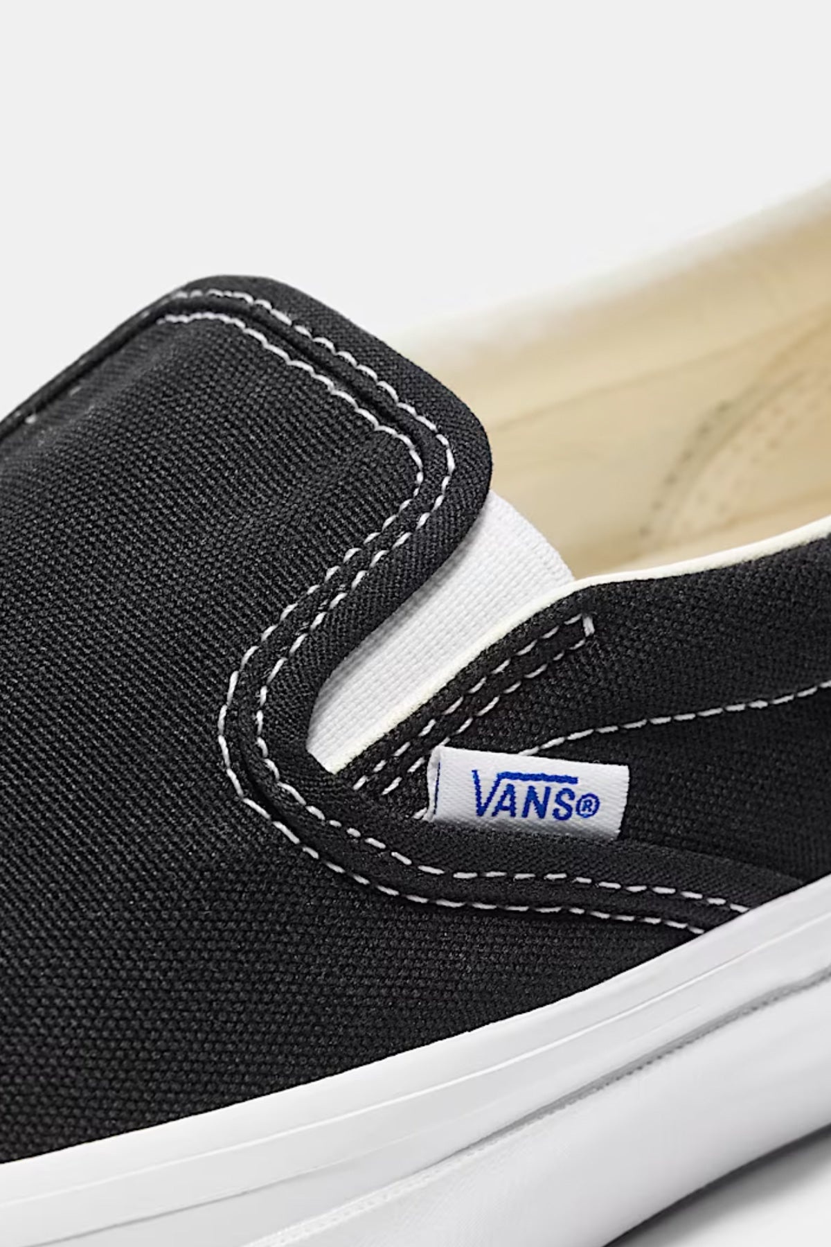 LX Slip-On Reissue 98 - Black/White - 4