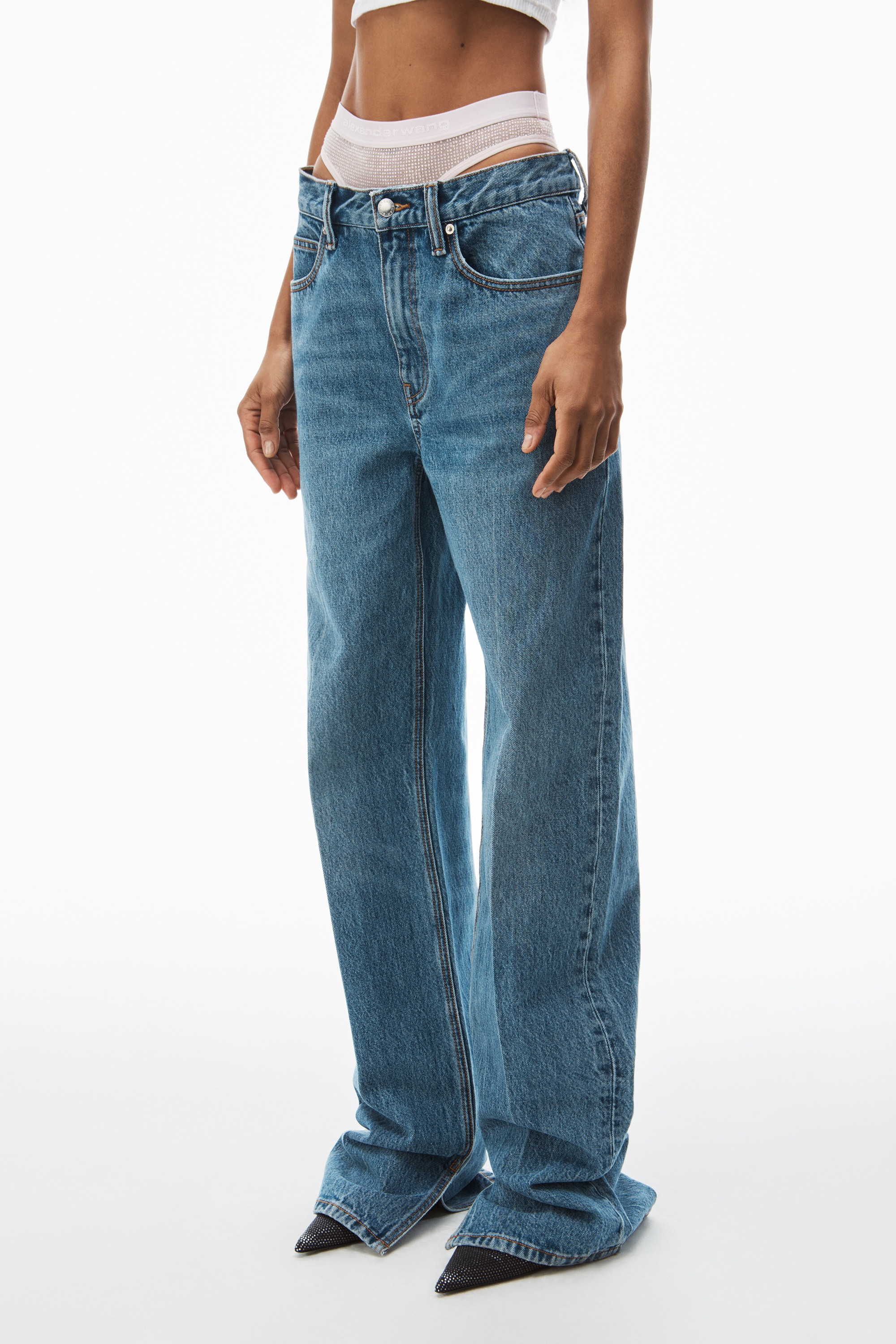 pre-styled straight-leg slit-hem jeans in cotton - 3