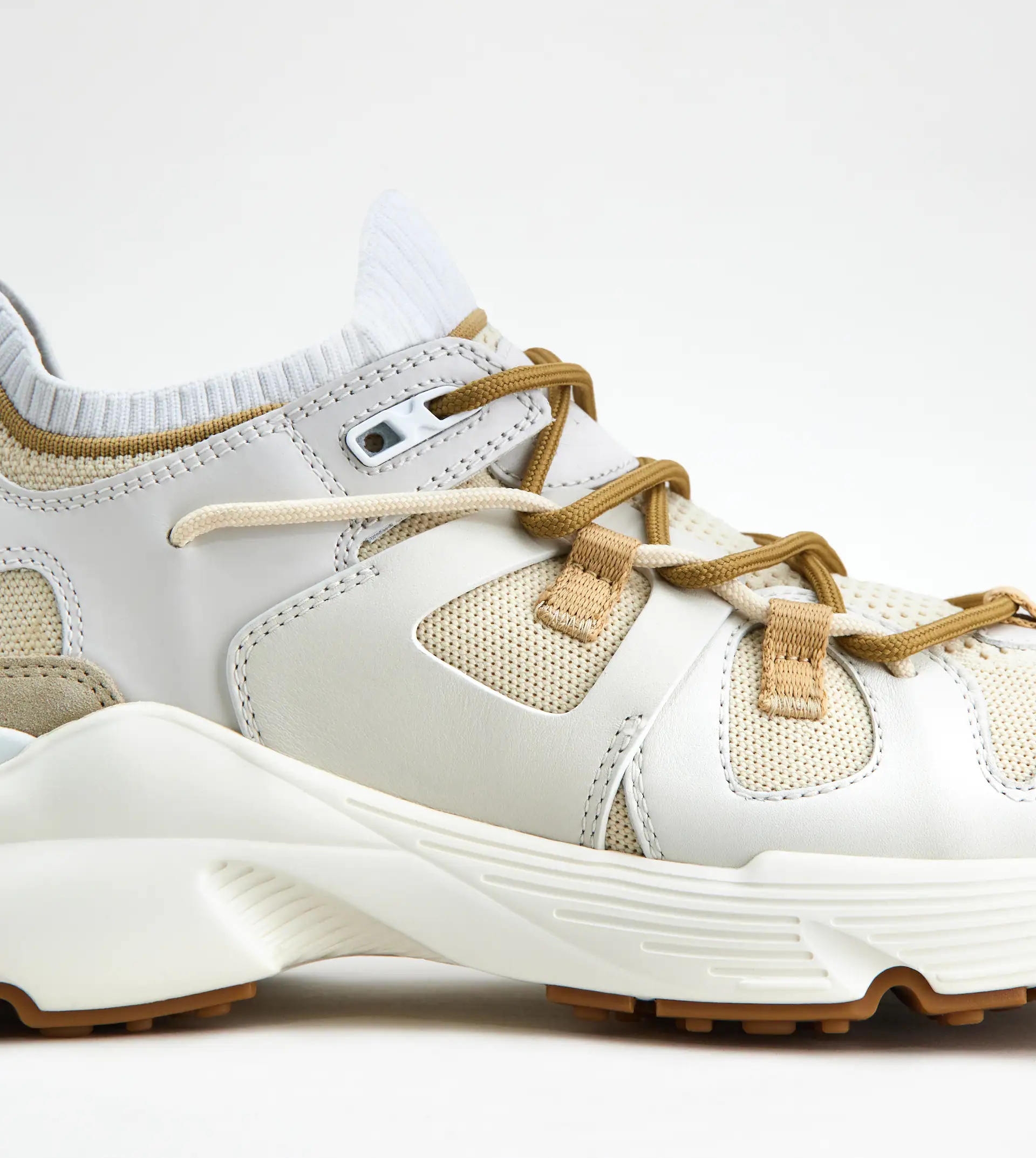 SNEAKERS IN LEATHER AND TECHNICAL FABRIC - WHITE - 6