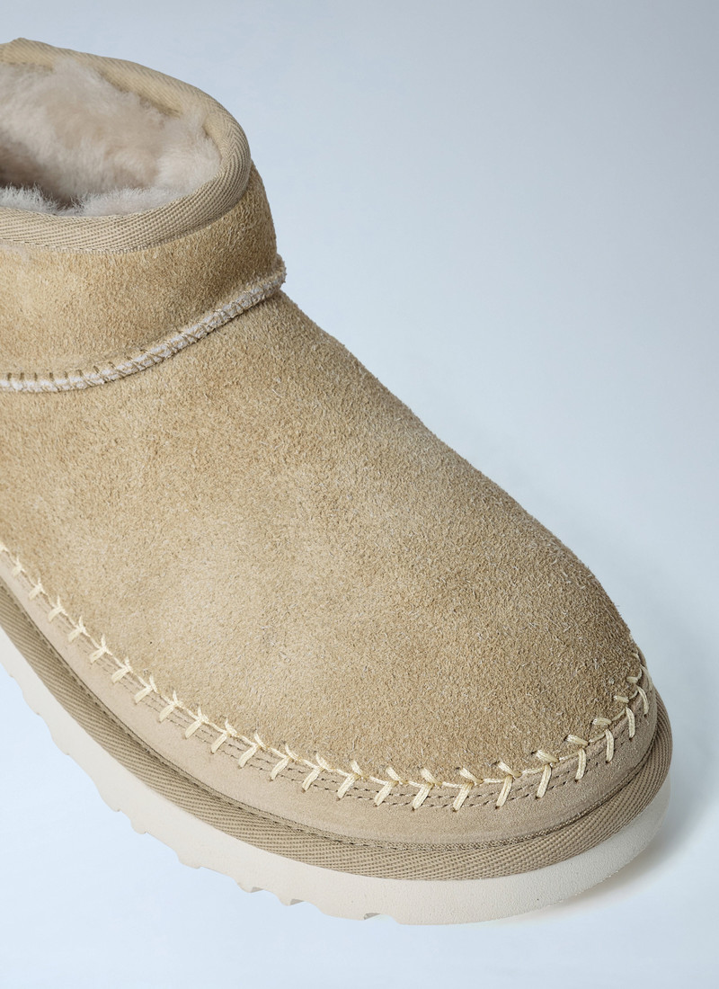 UGG Classic Ultra Mini Biarritz Boots outlook