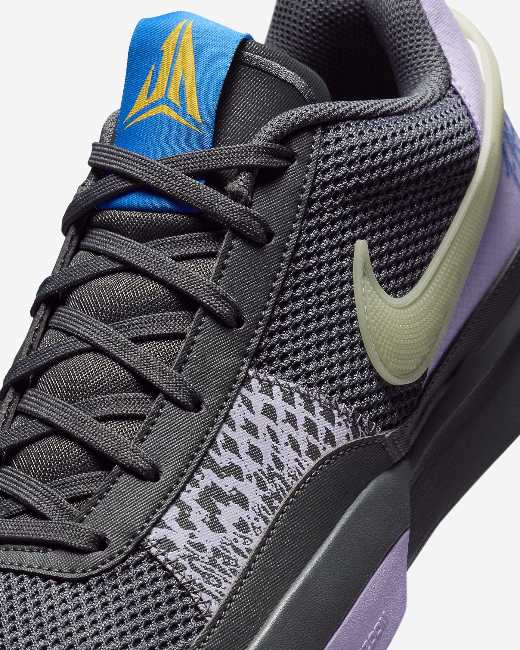 Nike Men's Ja 1 Basketball Shoes - 7