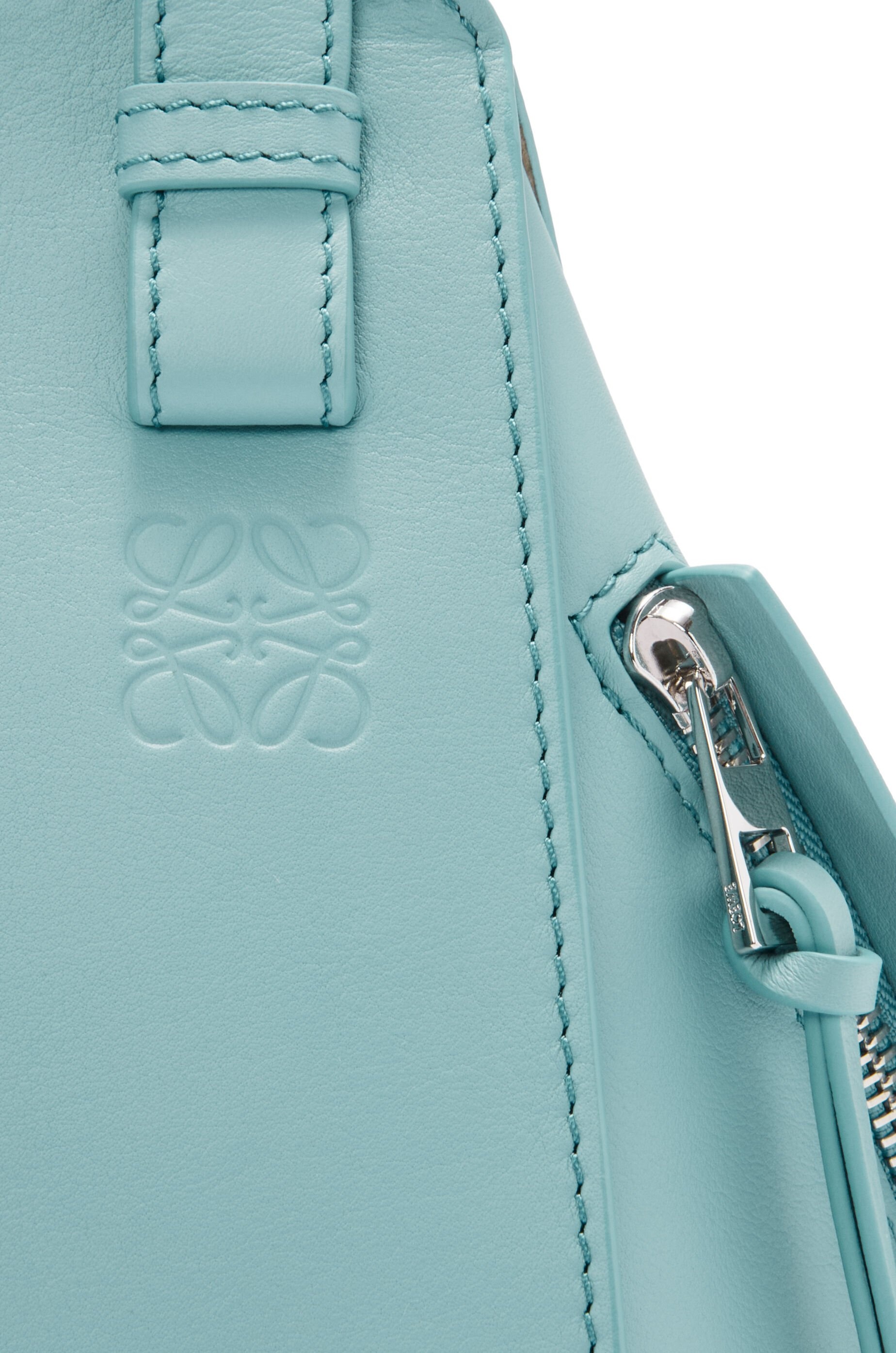 Compact Hammock bag in classic calfskin - 8