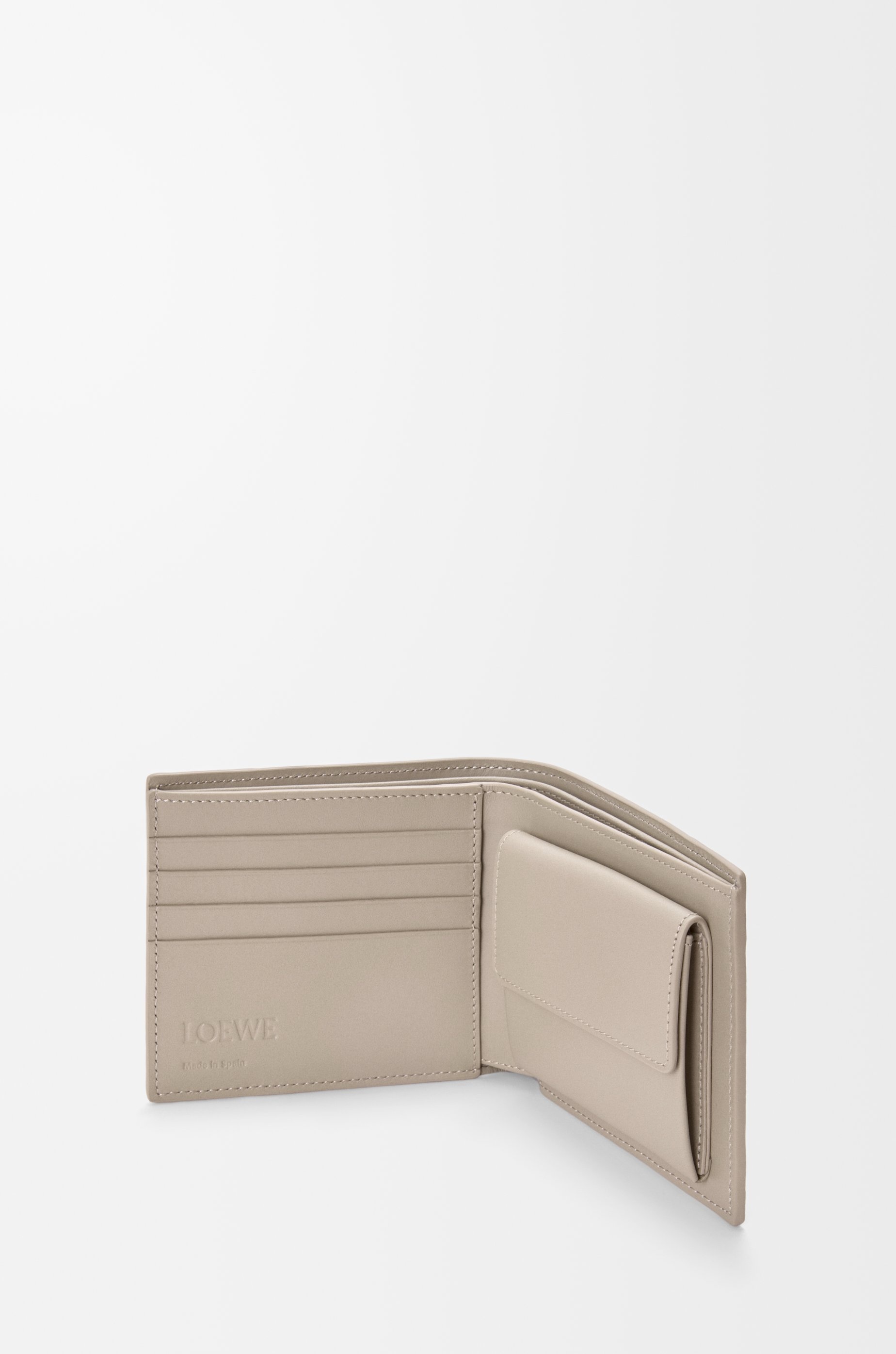 Puzzle bifold coin wallet in classic calfskin - 3