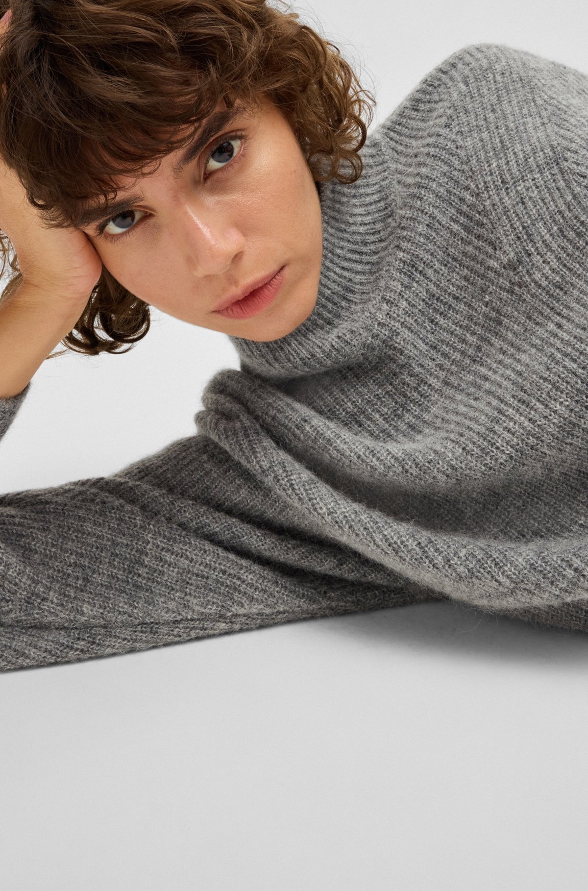 LONG-SLEEVED RELAXED-FIT DRESS WITH MIXED RIBBING - 4