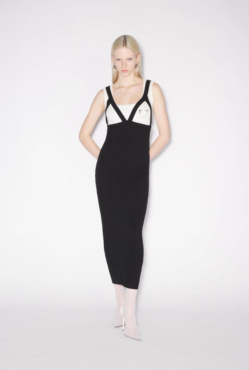 THE MADONE LONG KNIT DRESS 1