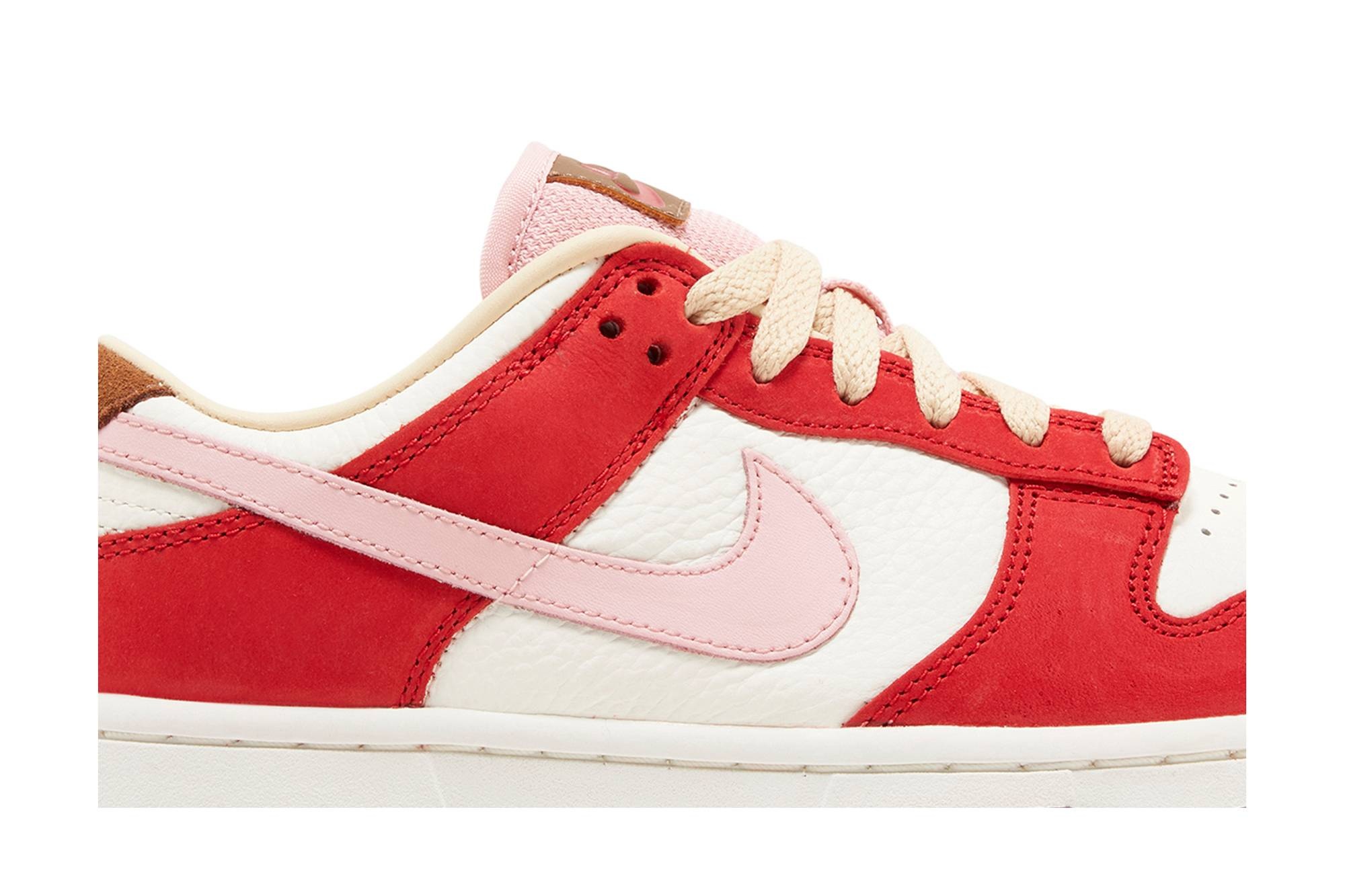 Wmns Dunk Low 'Bacon' - 2