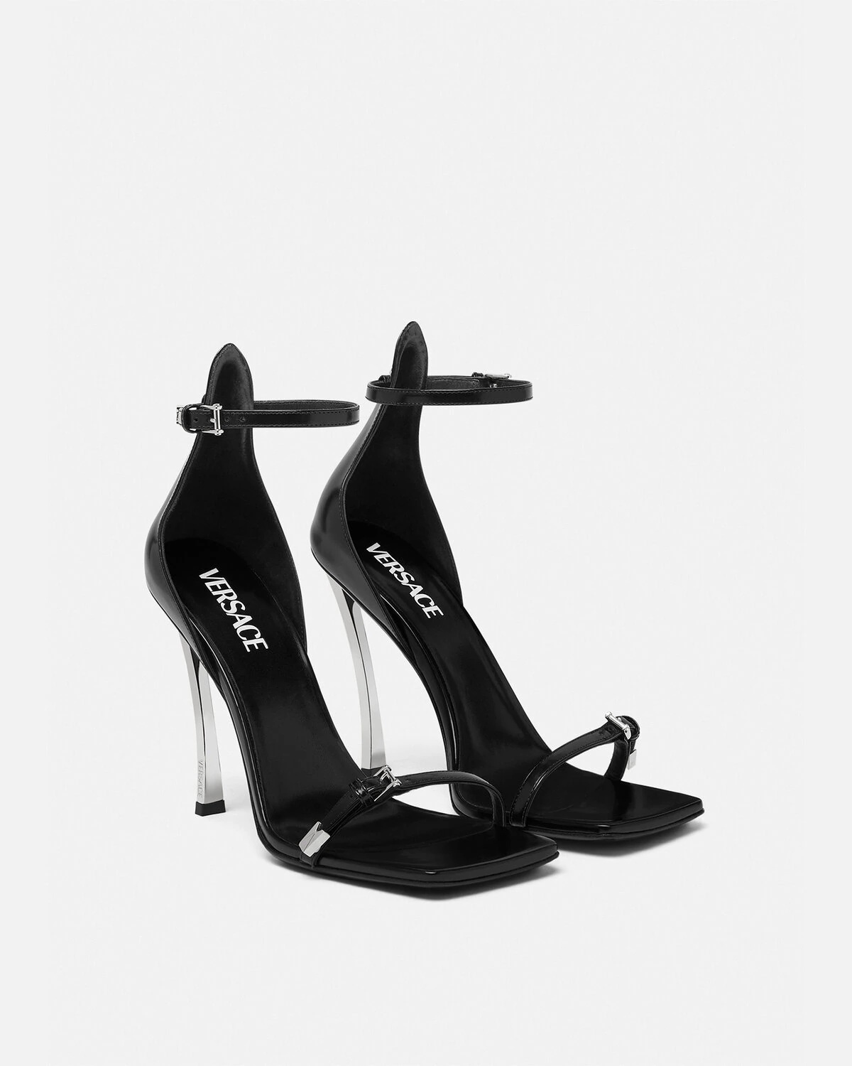 サンダル・ミュール Versace Pin-Point Sandal P00791141.jpg