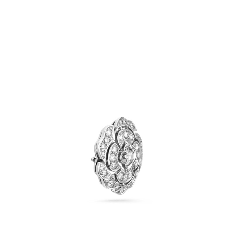 CHANEL Bouton de Camélia 브로치 outlook
