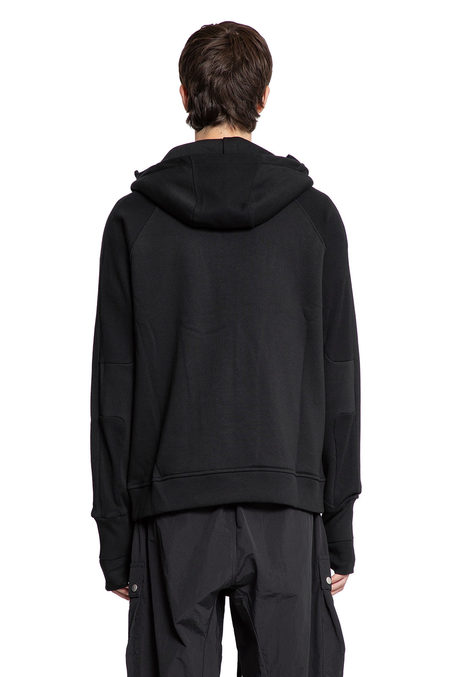 Zip-Up-Hoodie-With-Hand-Gaiters - 3