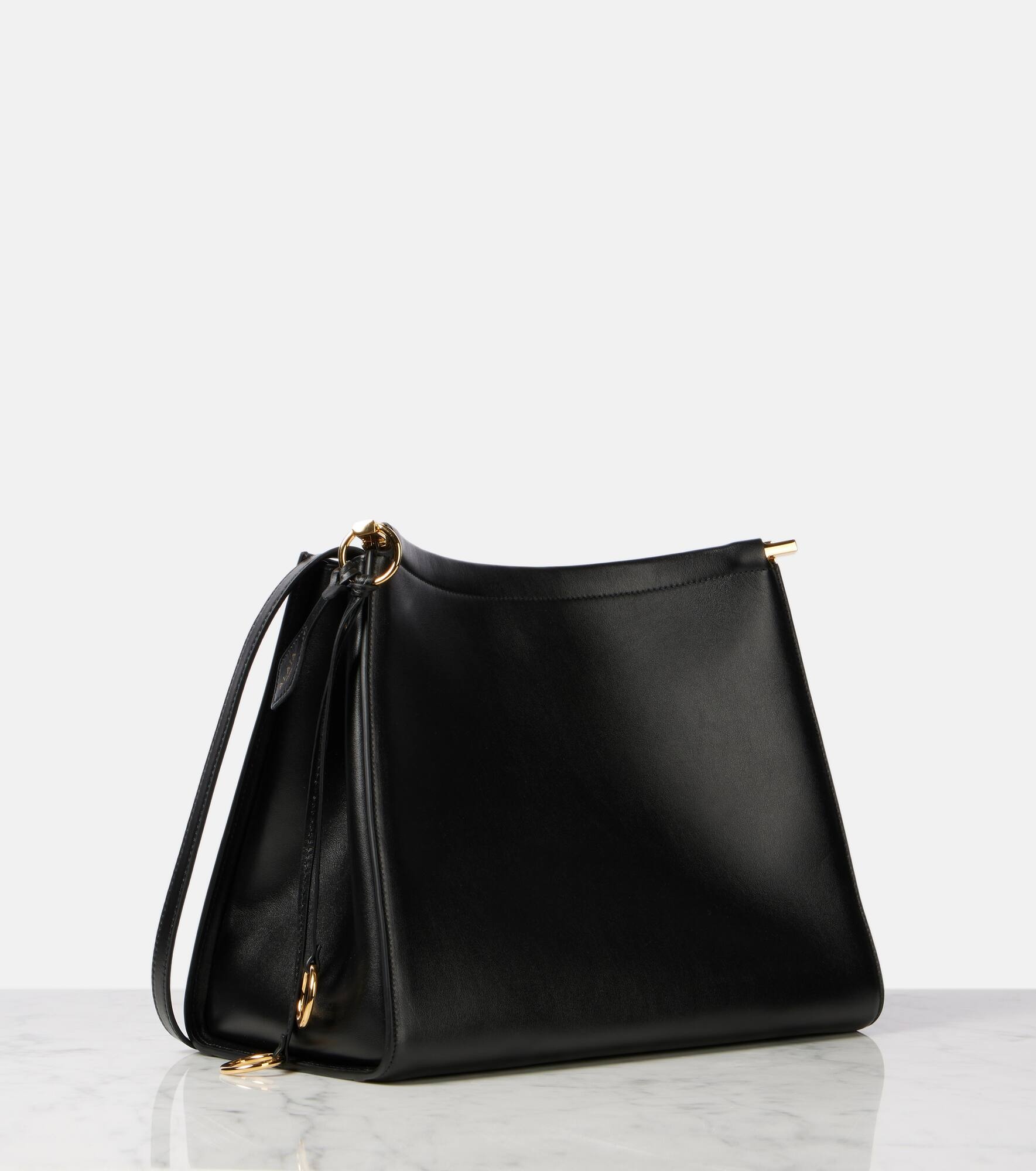 Curve Medium leather shoulder bag - 4