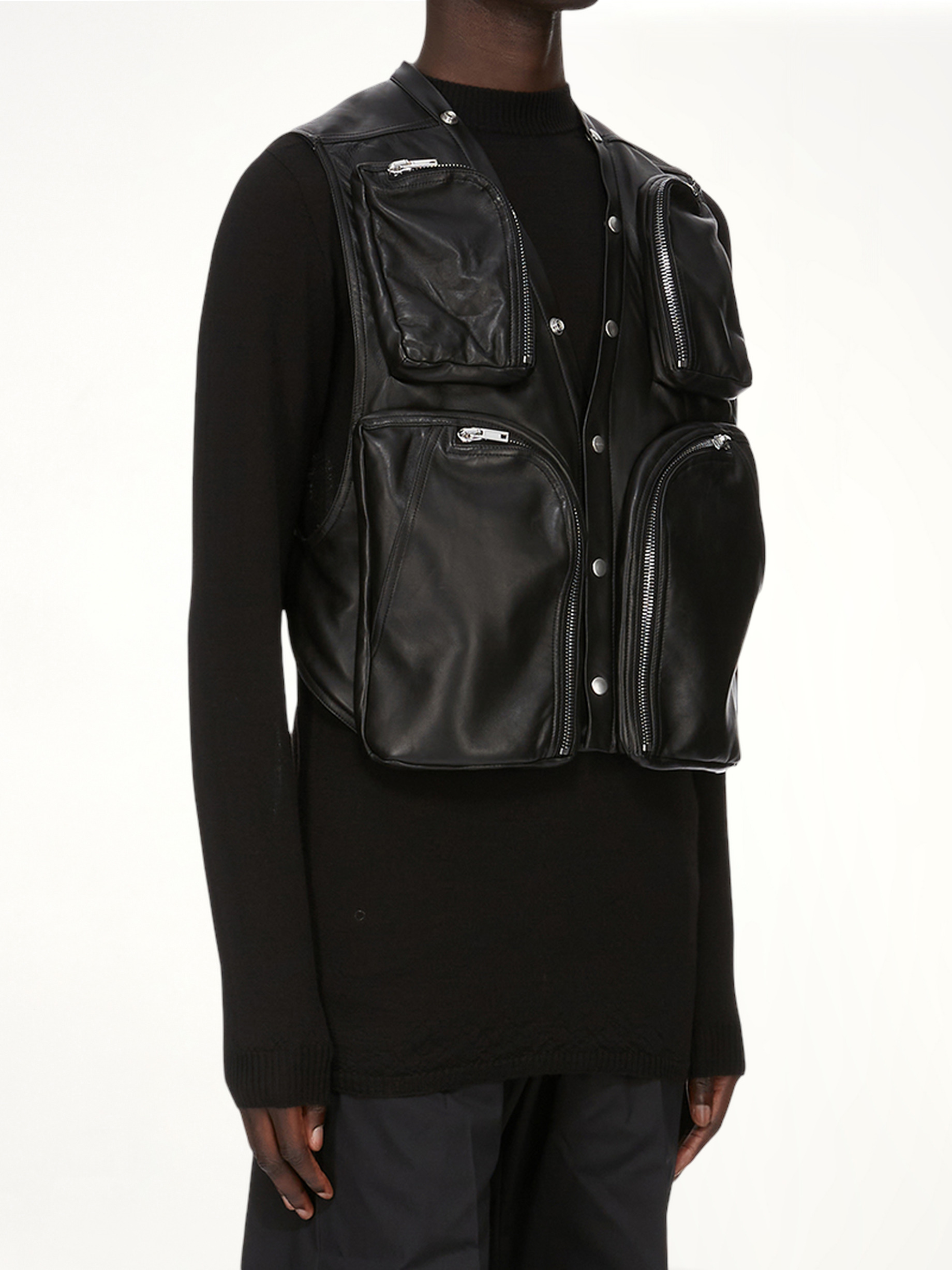 Cargo Vest in Black - 5