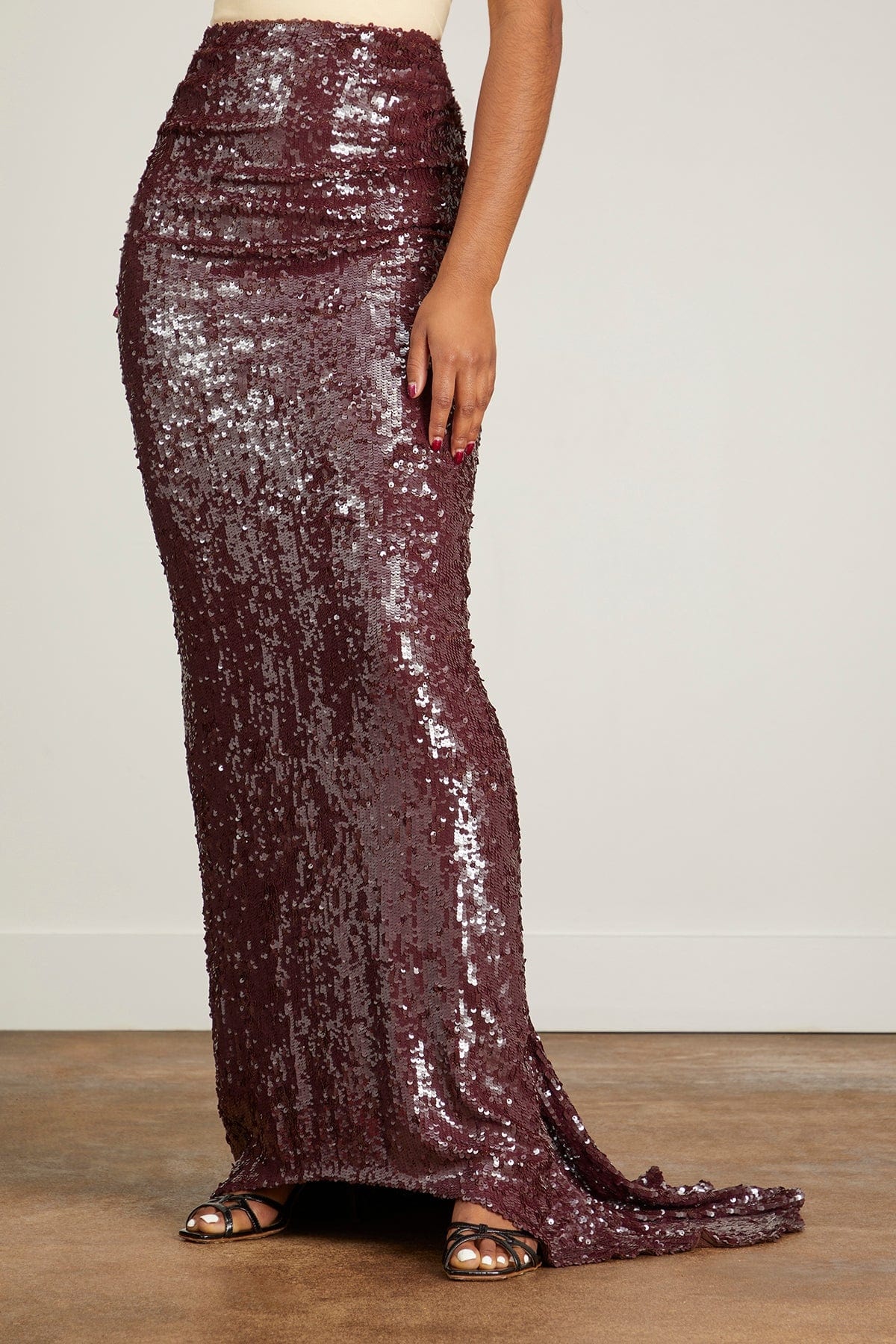 Seam Embroidery Skirt in Dark Burgundy - 3