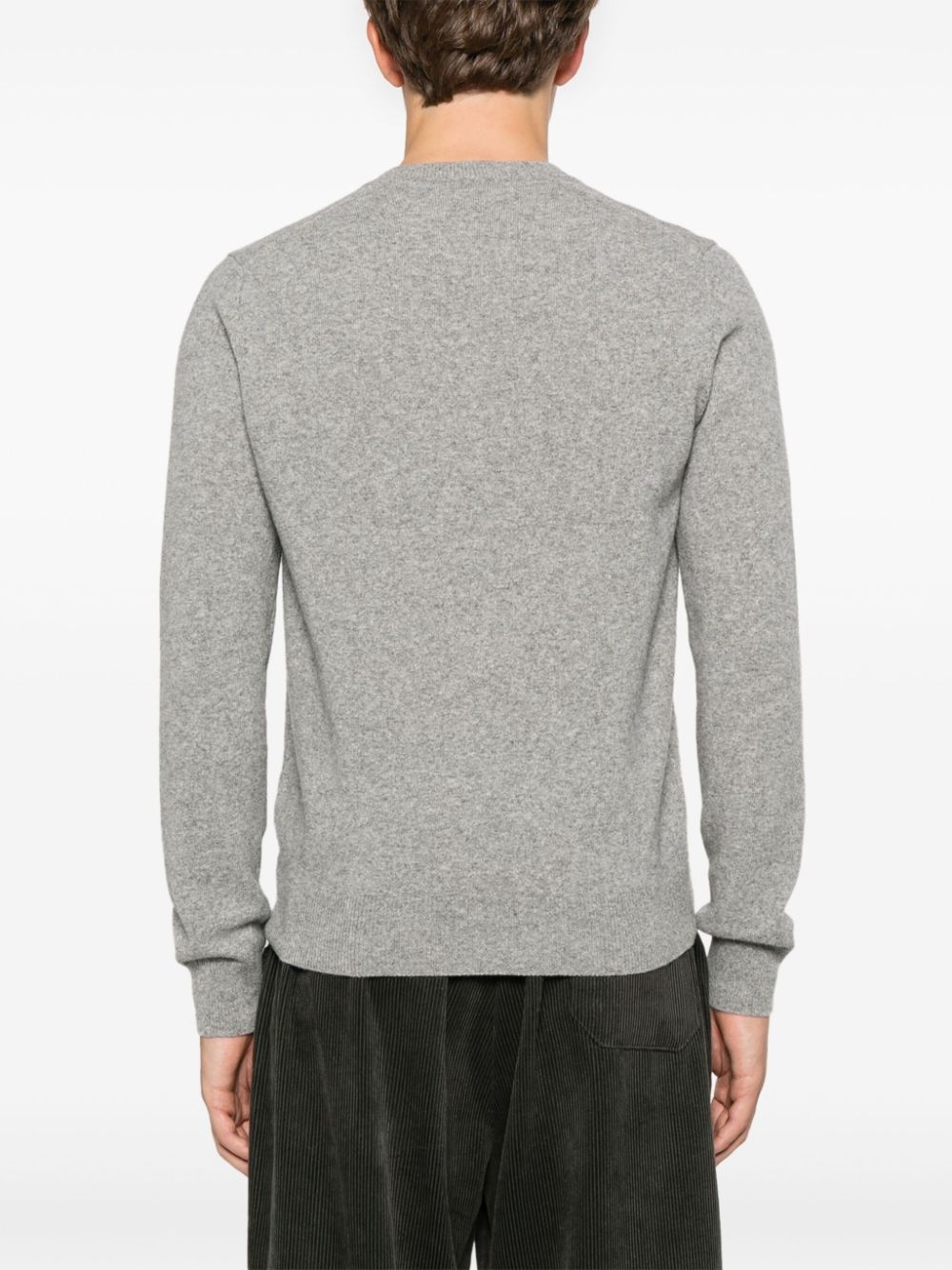 v-neck pullover with white heart - 4