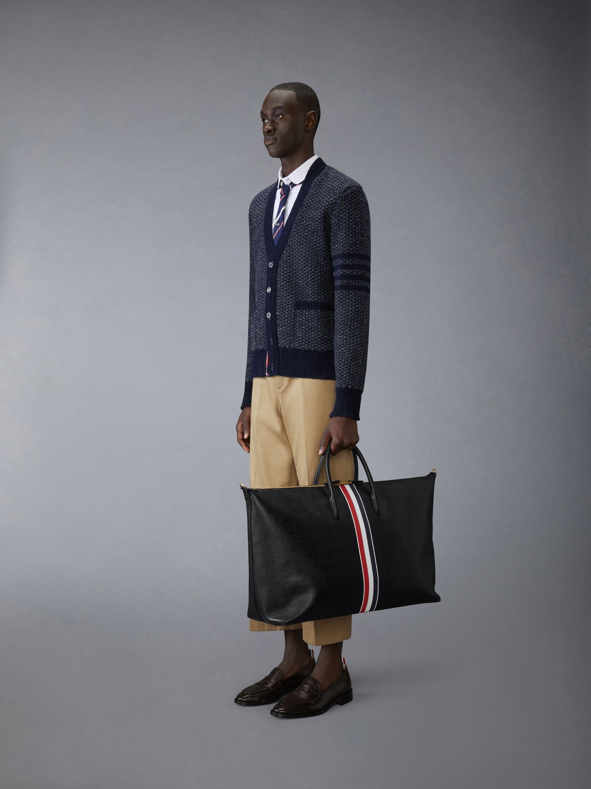 Pebble Grain Duffle Bag - 4