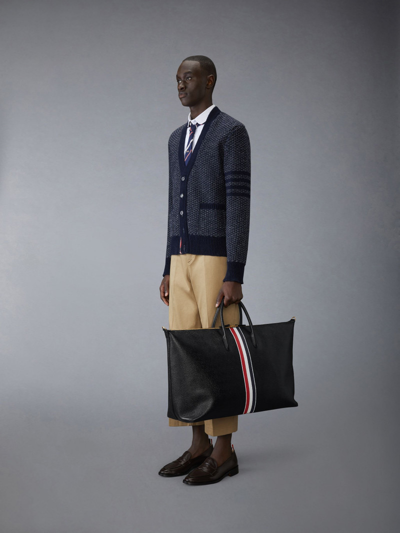 Pebble Grain Duffle Bag 4