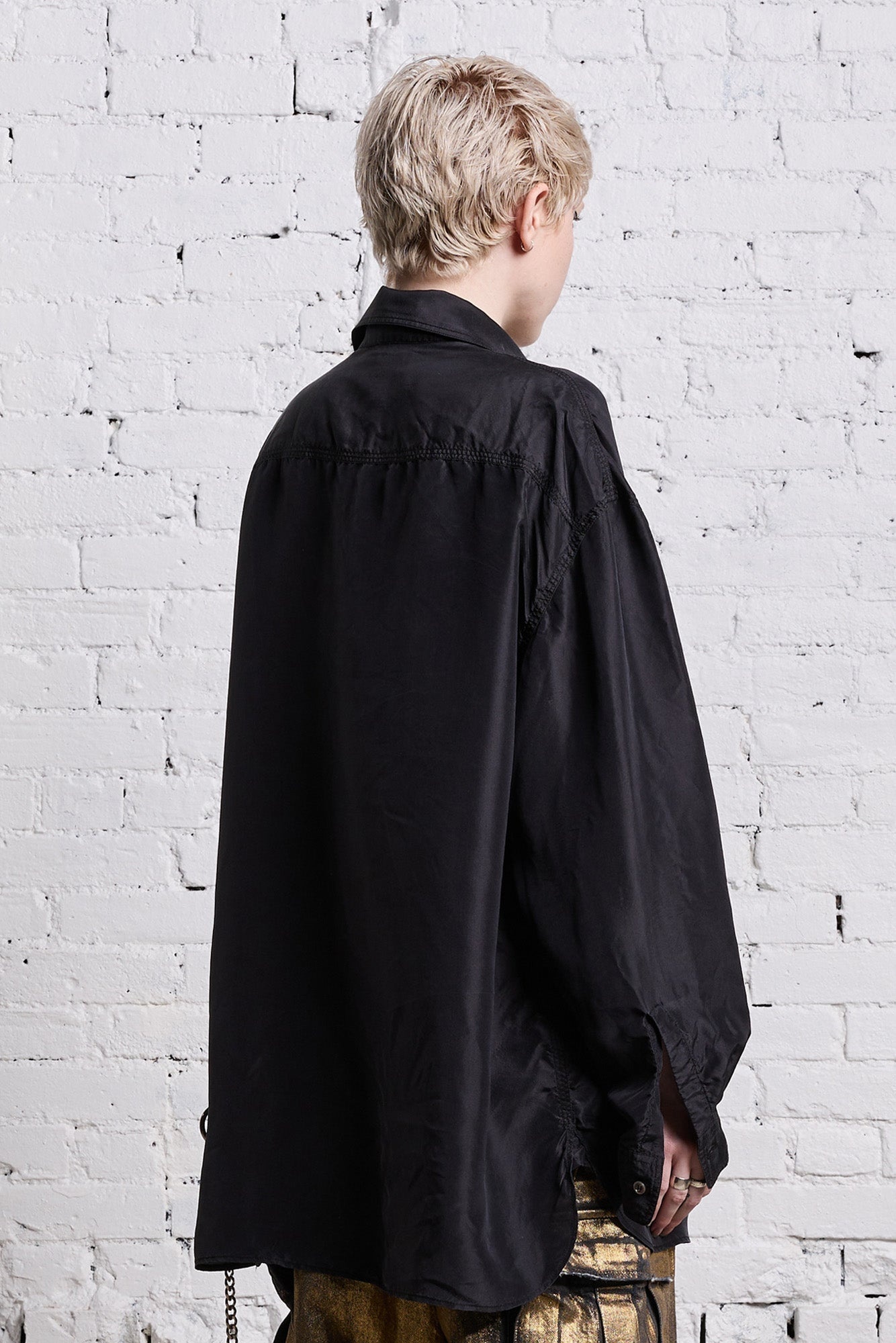 OVERSIZED POCKET SHIRT - BLACK OVERDYE - 6