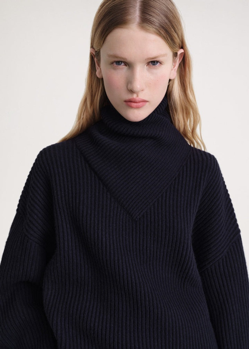 Wrapped-neck knit navy 5
