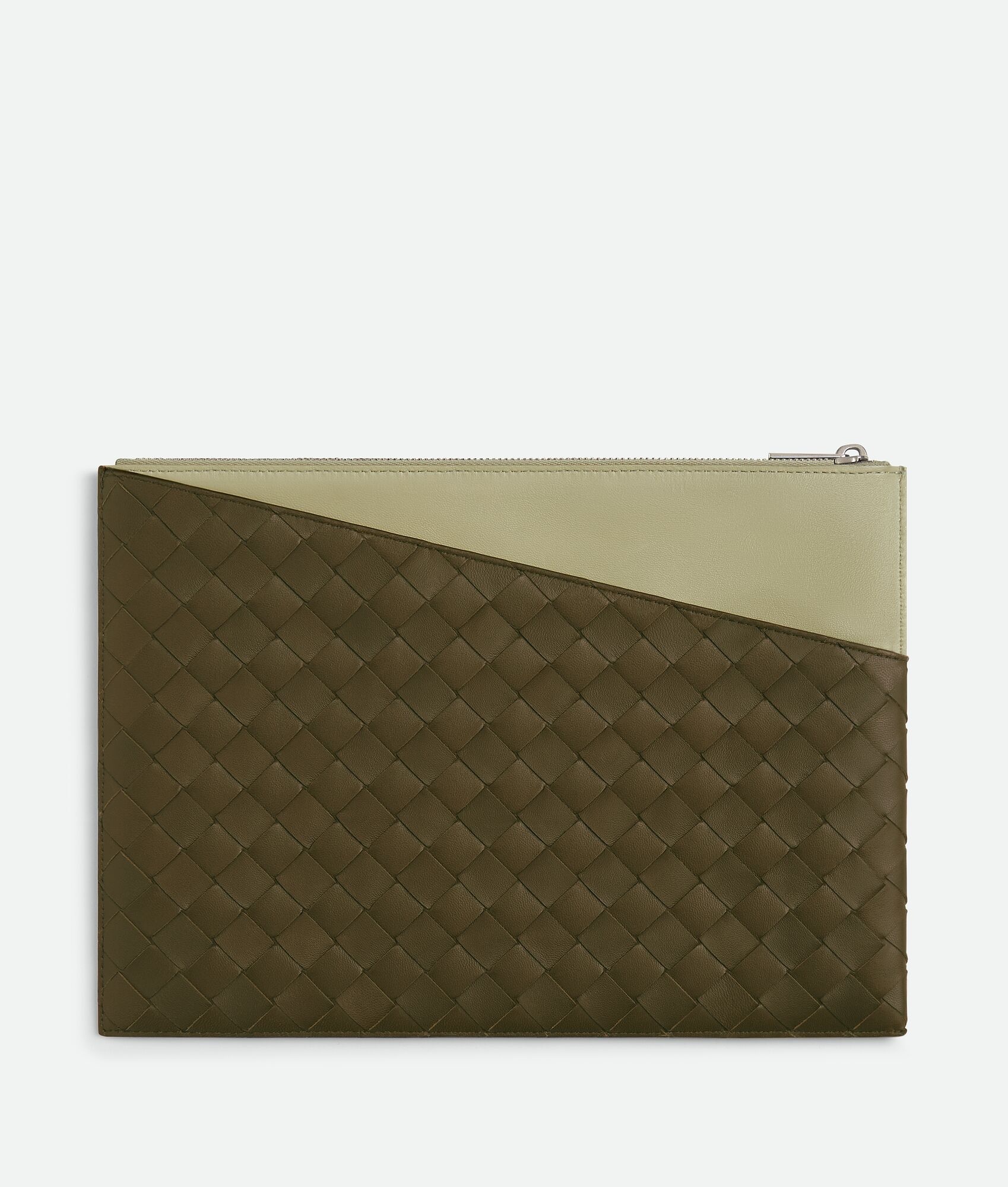 Intrecciato Oblique Zipped Pouch - 3