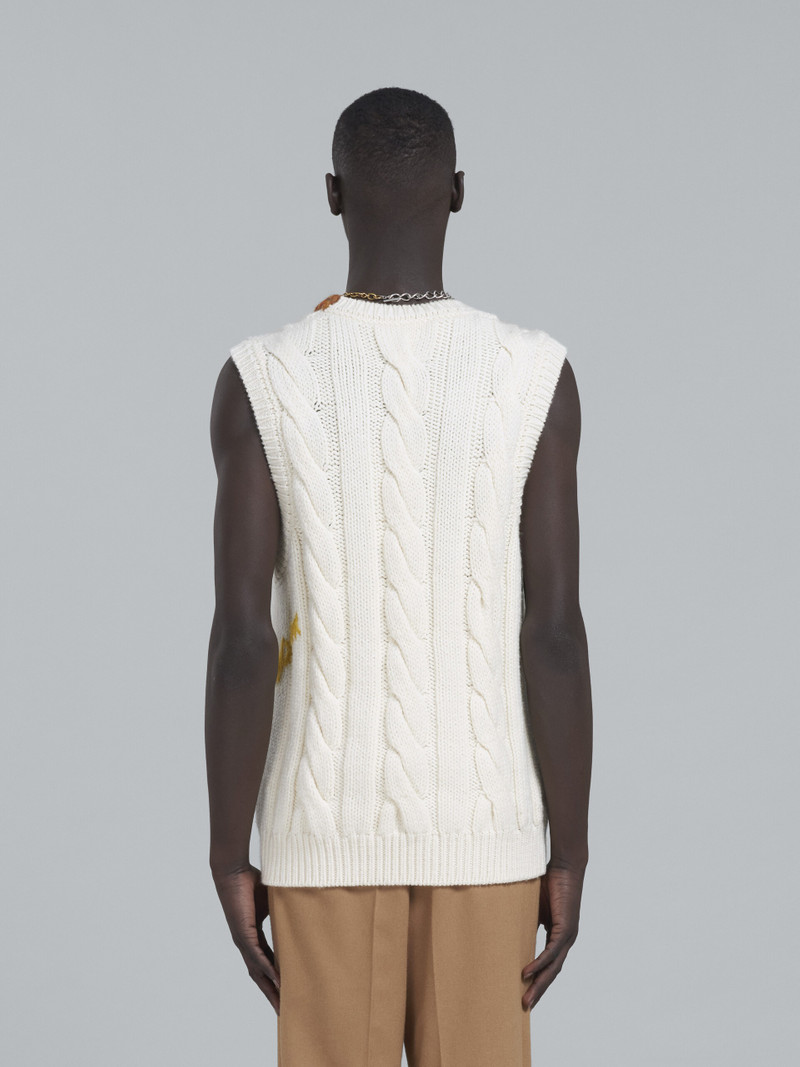 WHITE CABLE-KNIT VEST 3