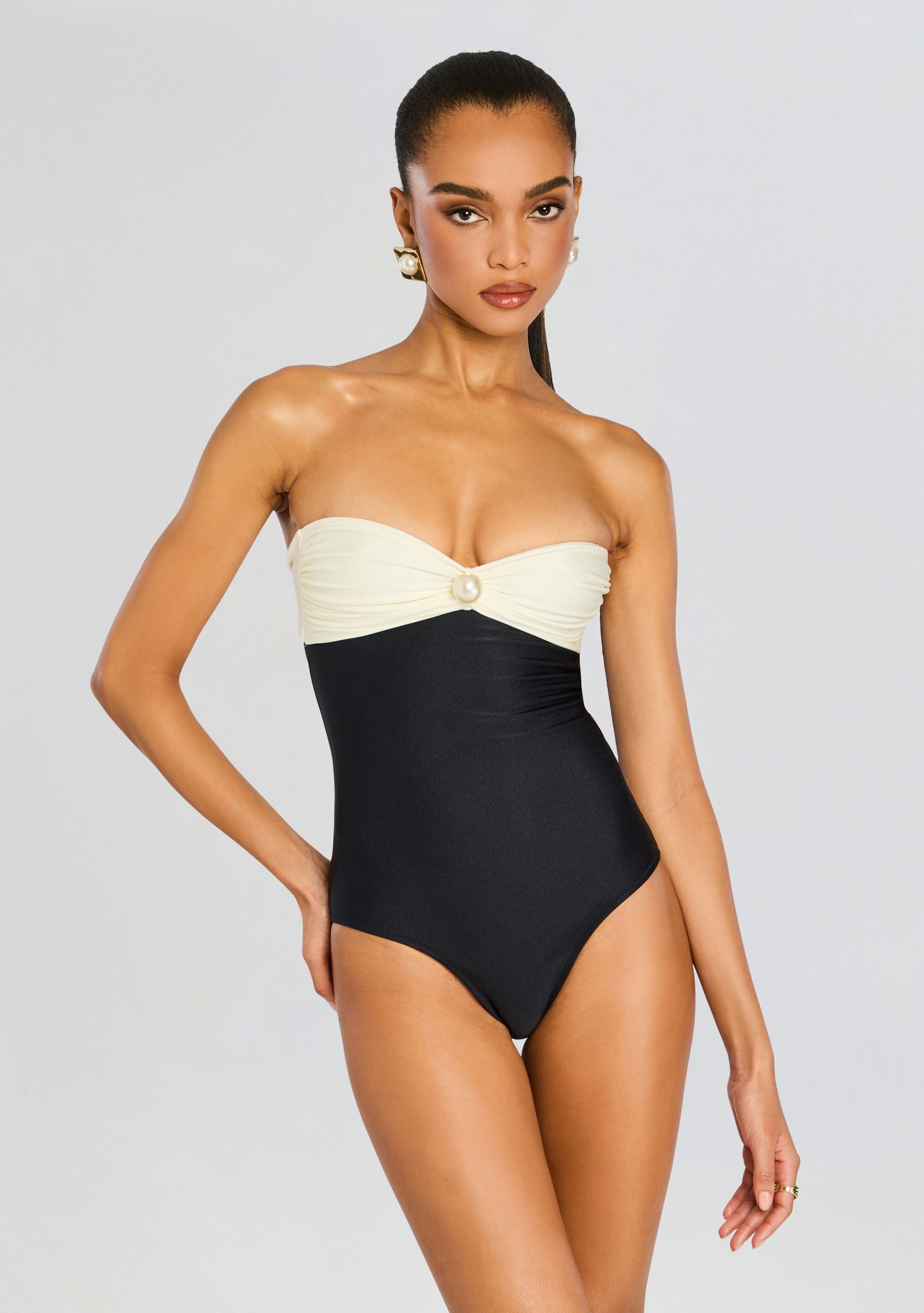 NASTYA ONE PIECE - 6