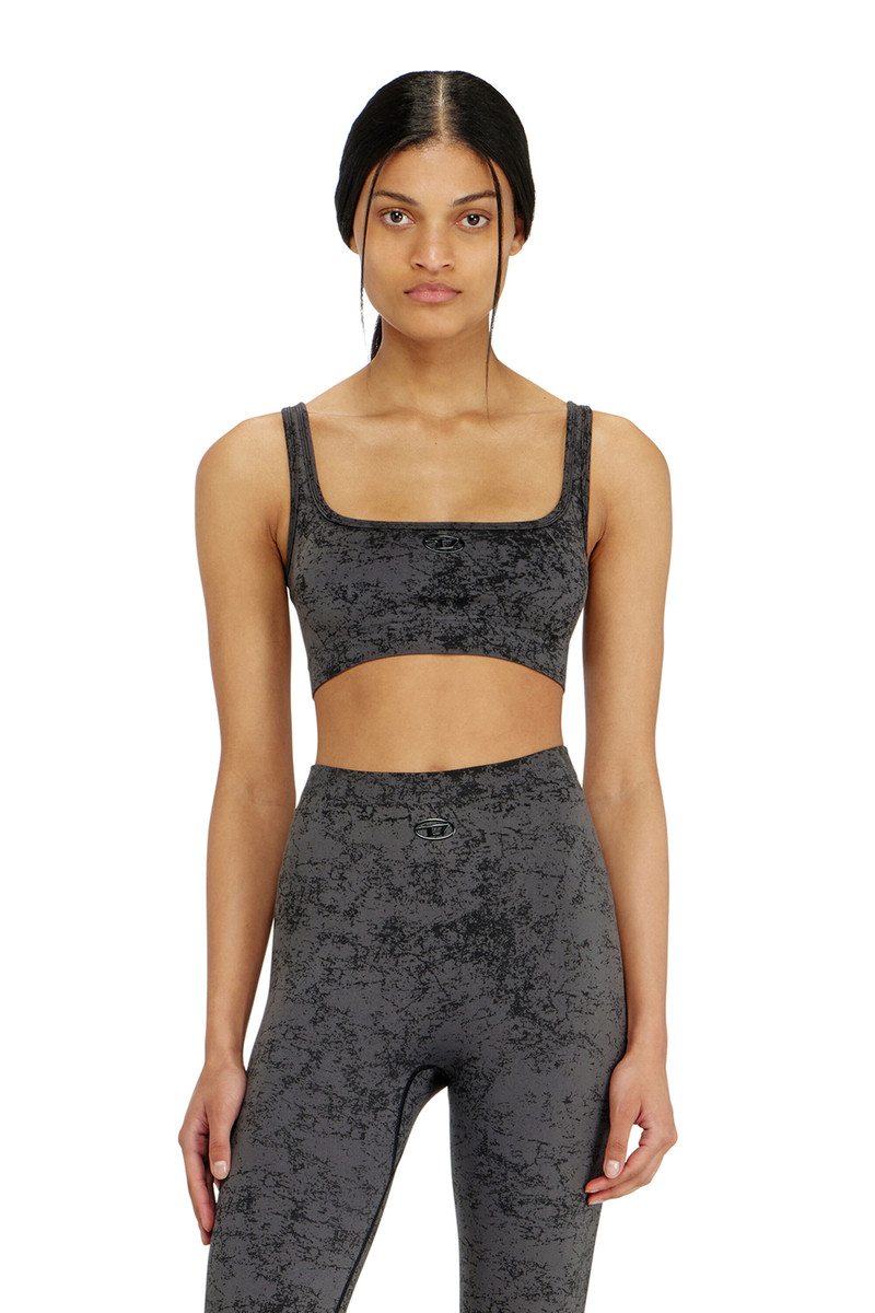 SPORTS BRA WITH UTILITARIAN PRINT 2