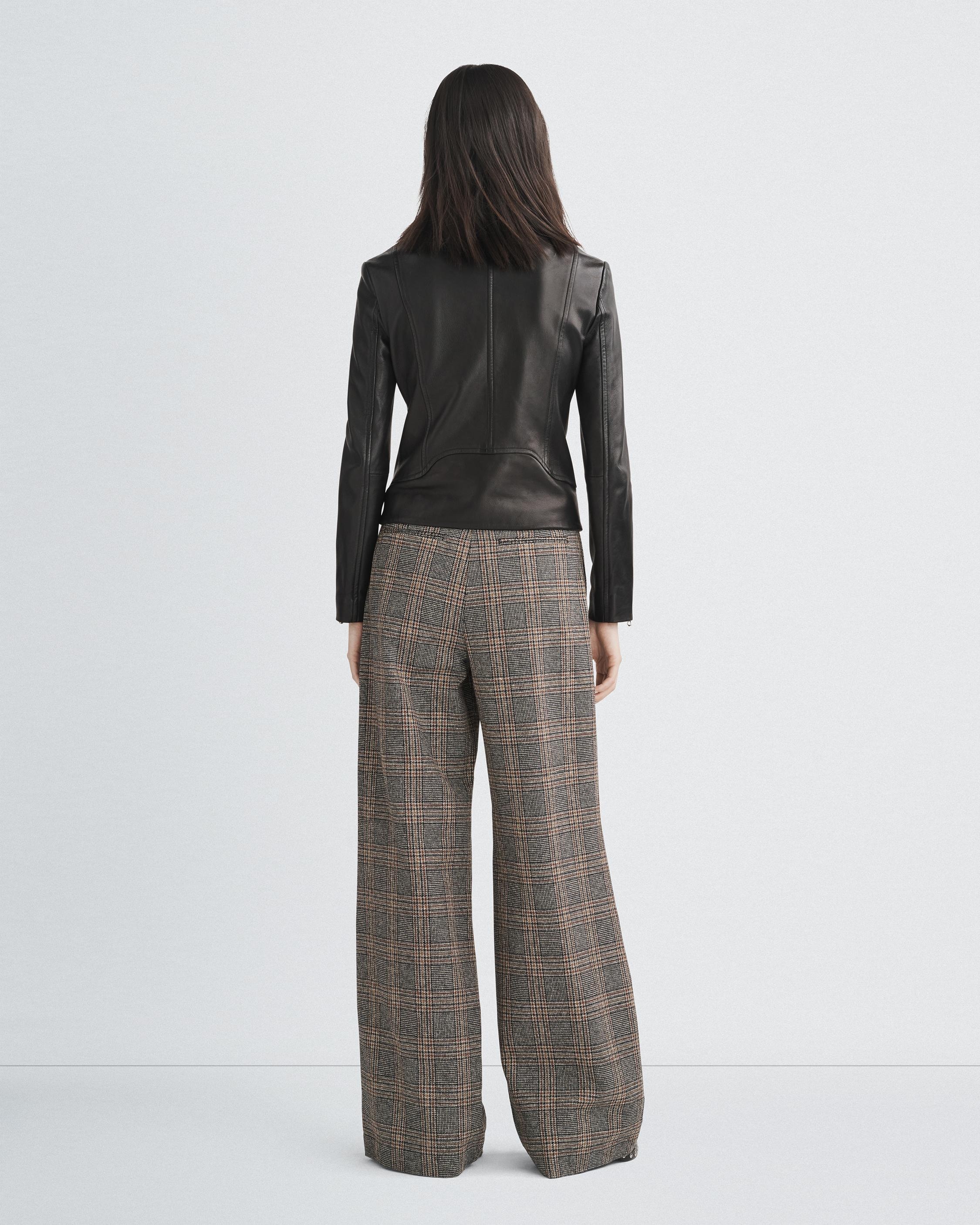 Bennett Cotton Plaid Pant
Classic Fit Pant - 5