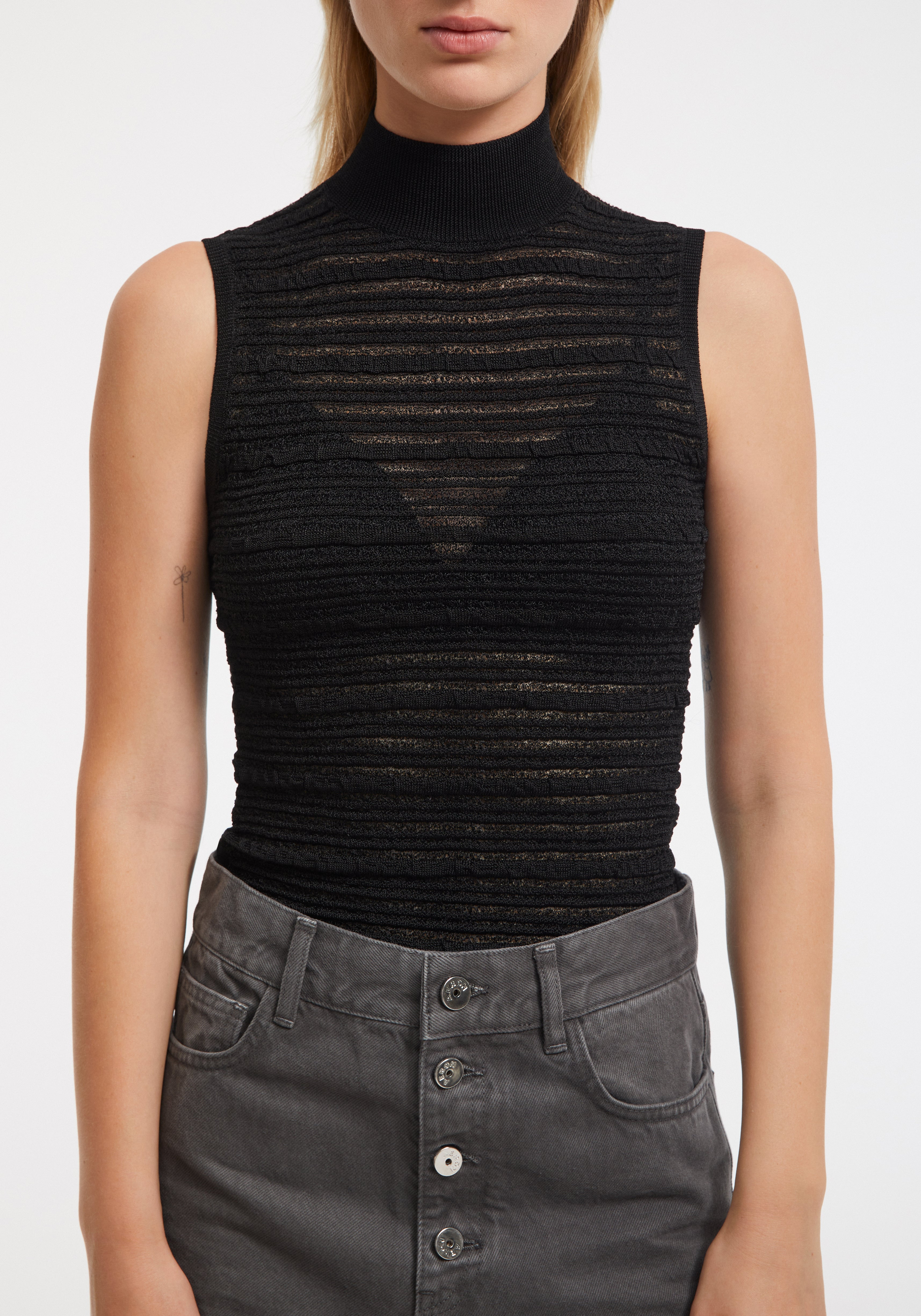MARIBEL
Semi-sheer sleeveless turtleneck - 2